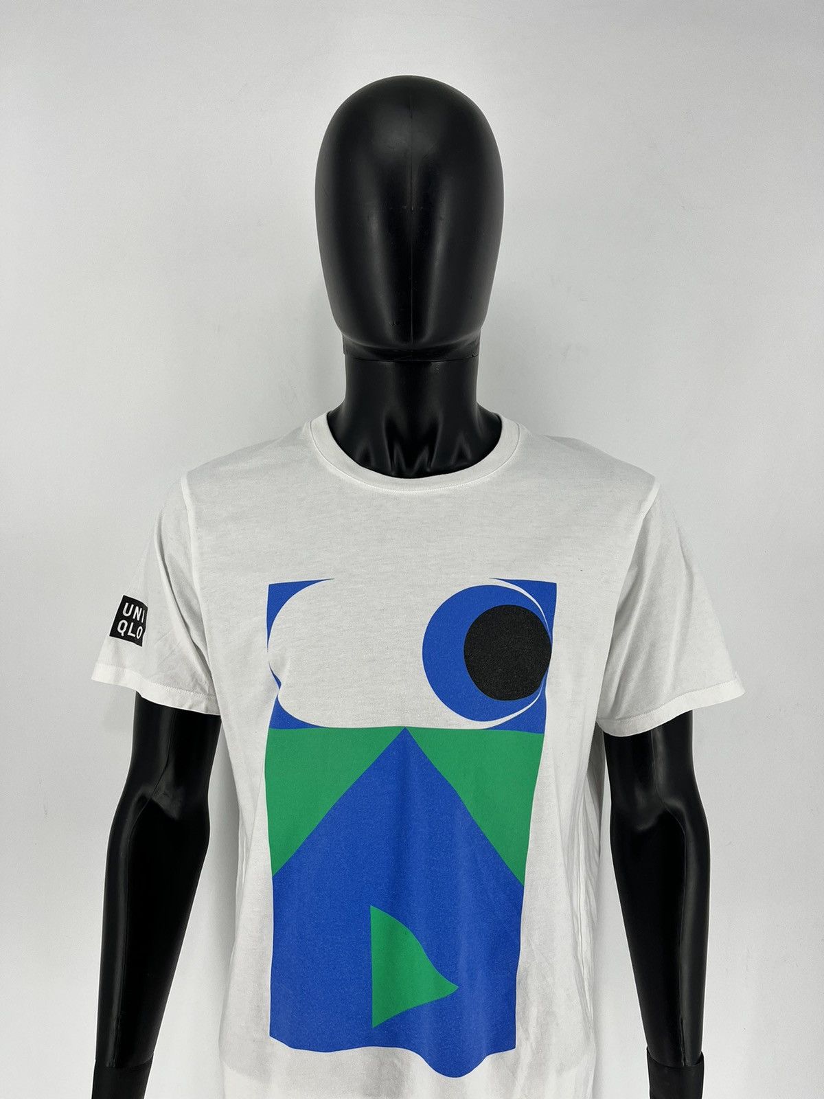 Other Vintage Y2K UNIQLO TATE PLAY T-Shirts White hype Size US L / EU 52-54 / 3 - 1 Thumbnail