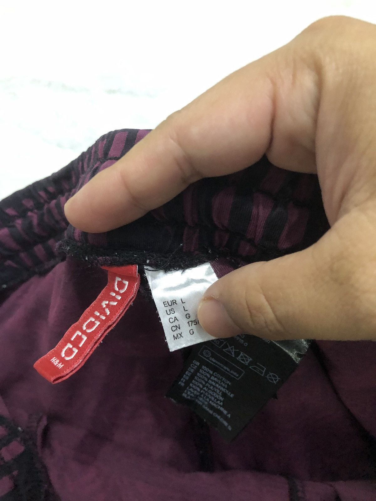 Divided Divided by H&M Tribal Knit Joggers Maroon Black Y2K Size US 33 - 5 Thumbnail