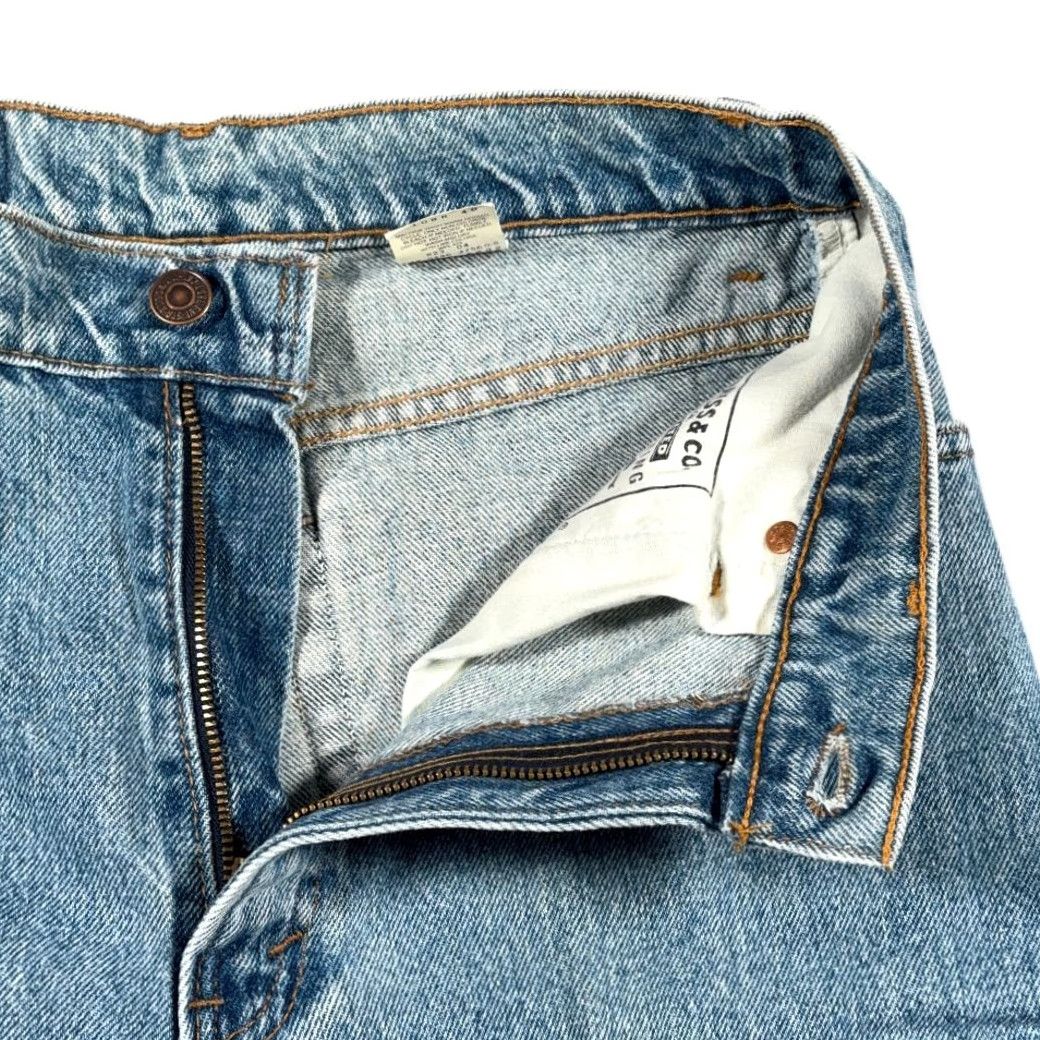 Levi's VINTAGE Levi's Jeans Womens 28x31 11 MED Blue 512 Light Slim Tapered USA 90s Mens/Womens Size 28" / US 6 / IT 42 - 4 Thumbnail
