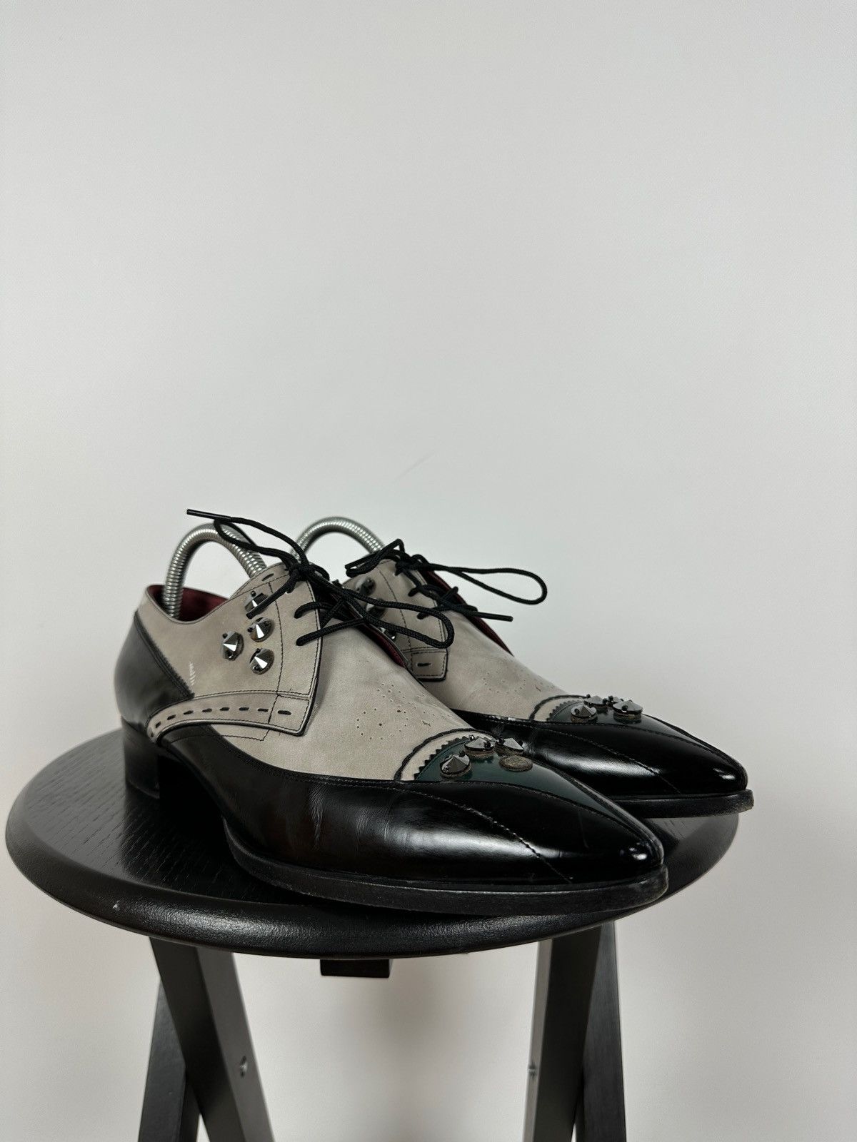 Prada Prada Studded Rhinestone Two-Tone Oxford Dress Leather Shoes Size US 8 / EU 41 - 7 Thumbnail
