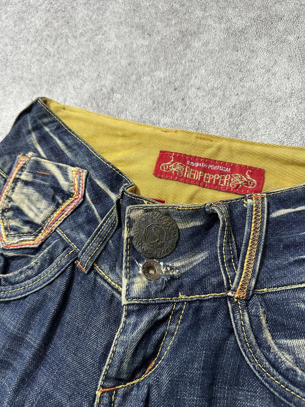 Tornado Mart Vintage Y2K Red Papper flare jeans Size 28" / US 6 / IT 42 - 5 Thumbnail