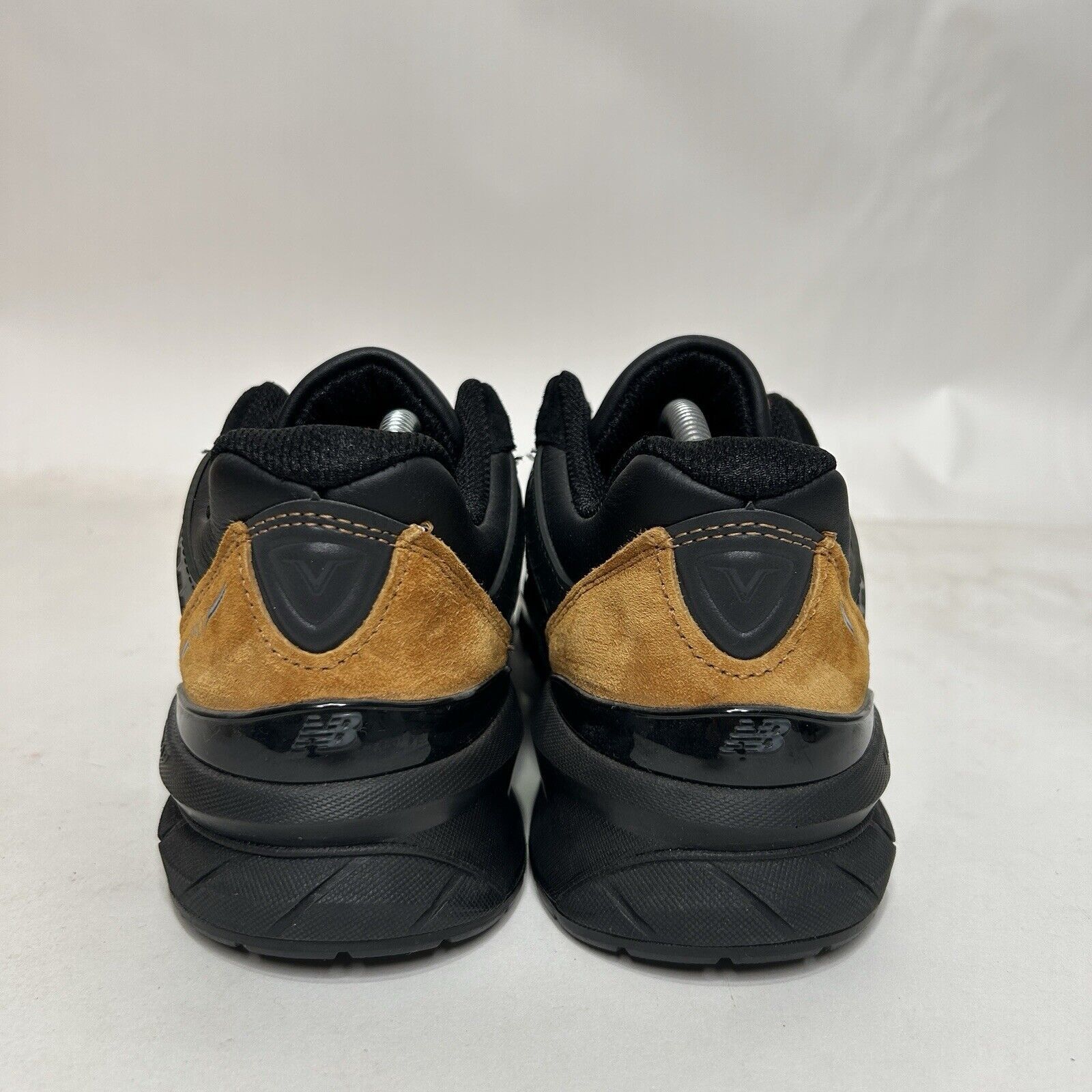 New Balance New Balance Shoes 990v5 Made in USA “Black Tan” 2024 Size US 9 / EU 42 - 4 Thumbnail