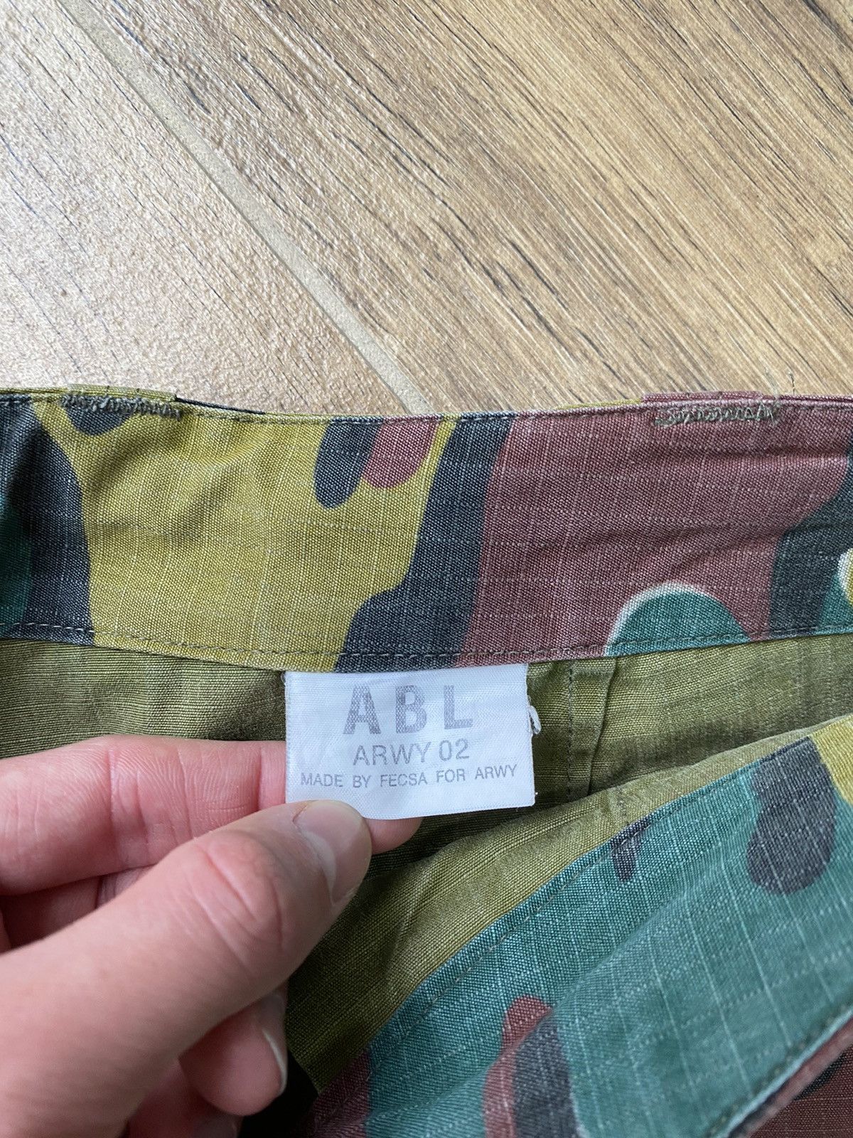 Vintage Vintage Camo Cargo Pants Japanese Avant Garde Y2K Baggy Wide Size US 32 / EU 48 - 13 Thumbnail