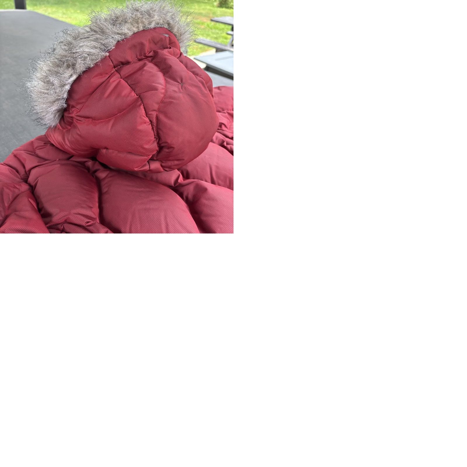Salomon VINTAGE Salomon Women's S Puffer Jacket Hooded Down Crimson Red Faux Fur Y2K Jacket Womens Size S Red Logo Accents Size S / US 4 / IT 40 - 12 Thumbnail