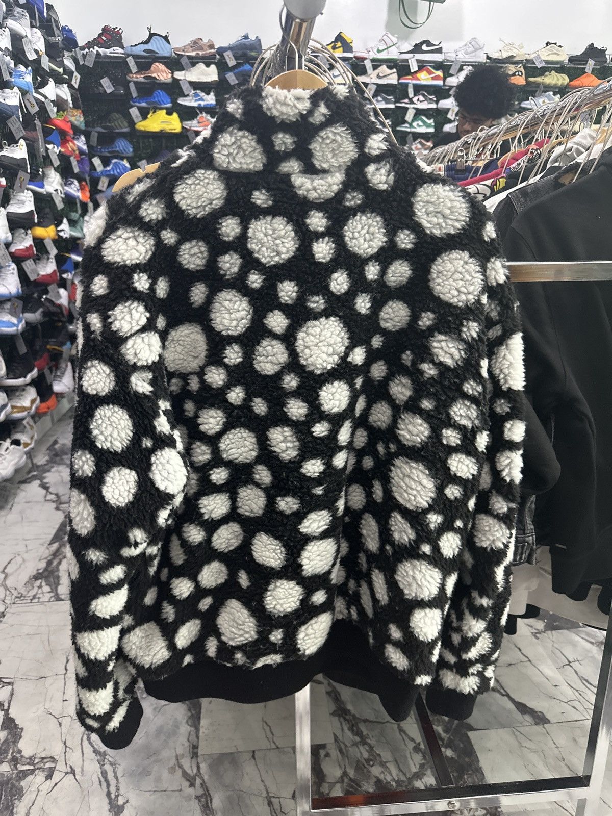 Louis Vuitton LOUIS VUITTON LV YK Infinity Dot Fleece Blouson jacket Size US L / EU 52-54 / 3 - 3 Thumbnail