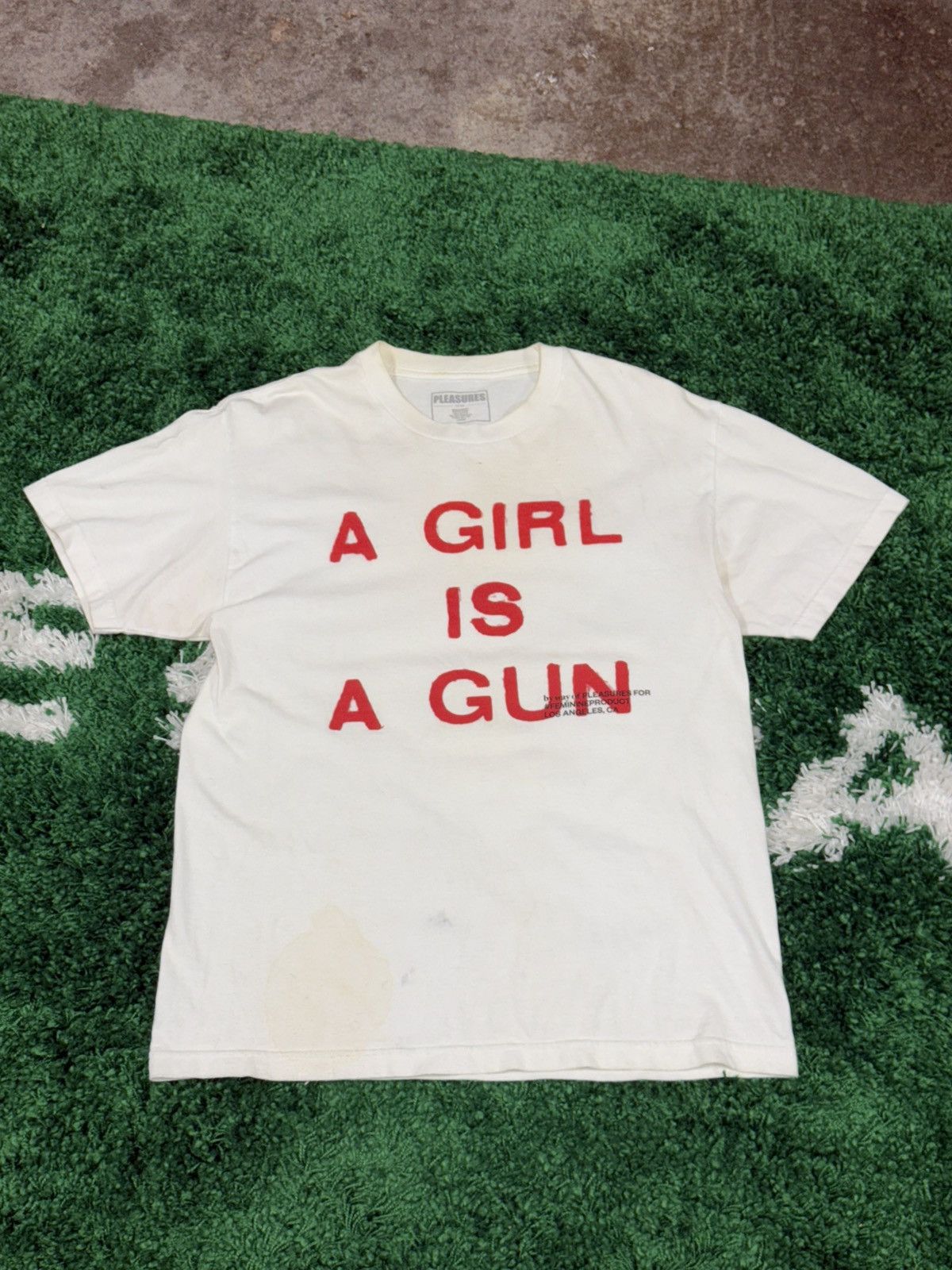 Pleasures Pleasures Now A Girl Is A Gun Tee Shirt White Large Size US L / EU 52-54 / 3 - 1 Thumbnail