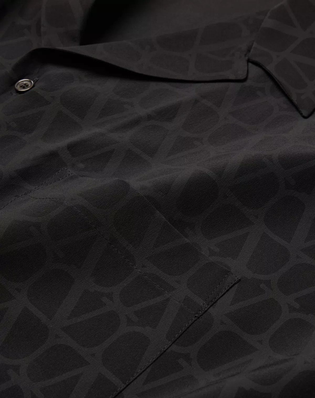 Valentino oc11z0725 Silk Bowling Shirt in Black Size US M / EU 48-50 / 2 - 4 Thumbnail