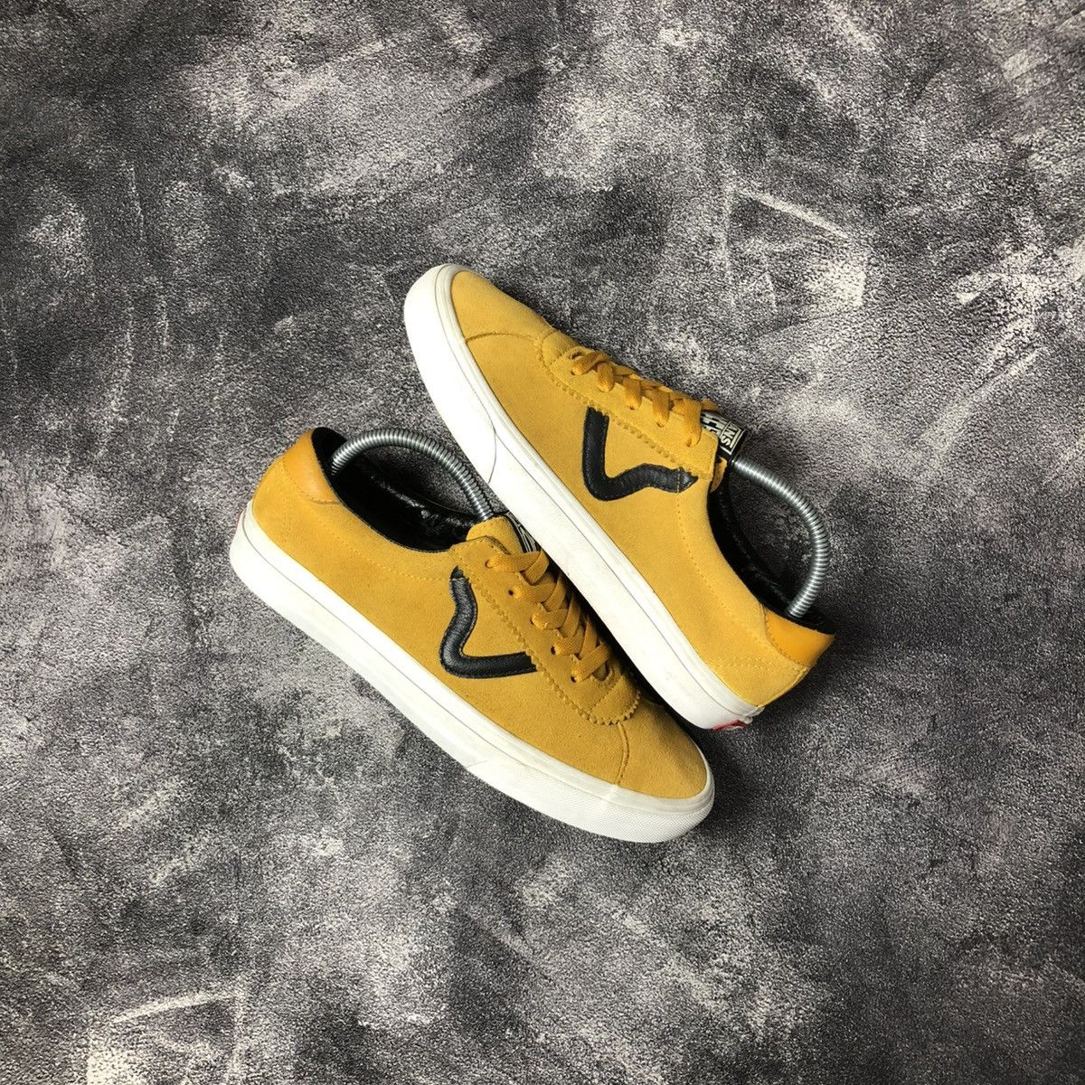 Vans Vans Epoch Sprt Yellow Size US 8.5 / EU 41-42 - 1 Thumbnail