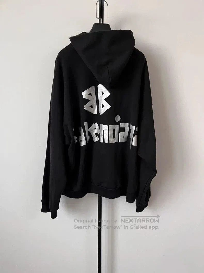 Balenciaga Balenciaga Logo Long Sleeve Hoodie. Size US M / EU 48-50 / 2 - 2 Thumbnail