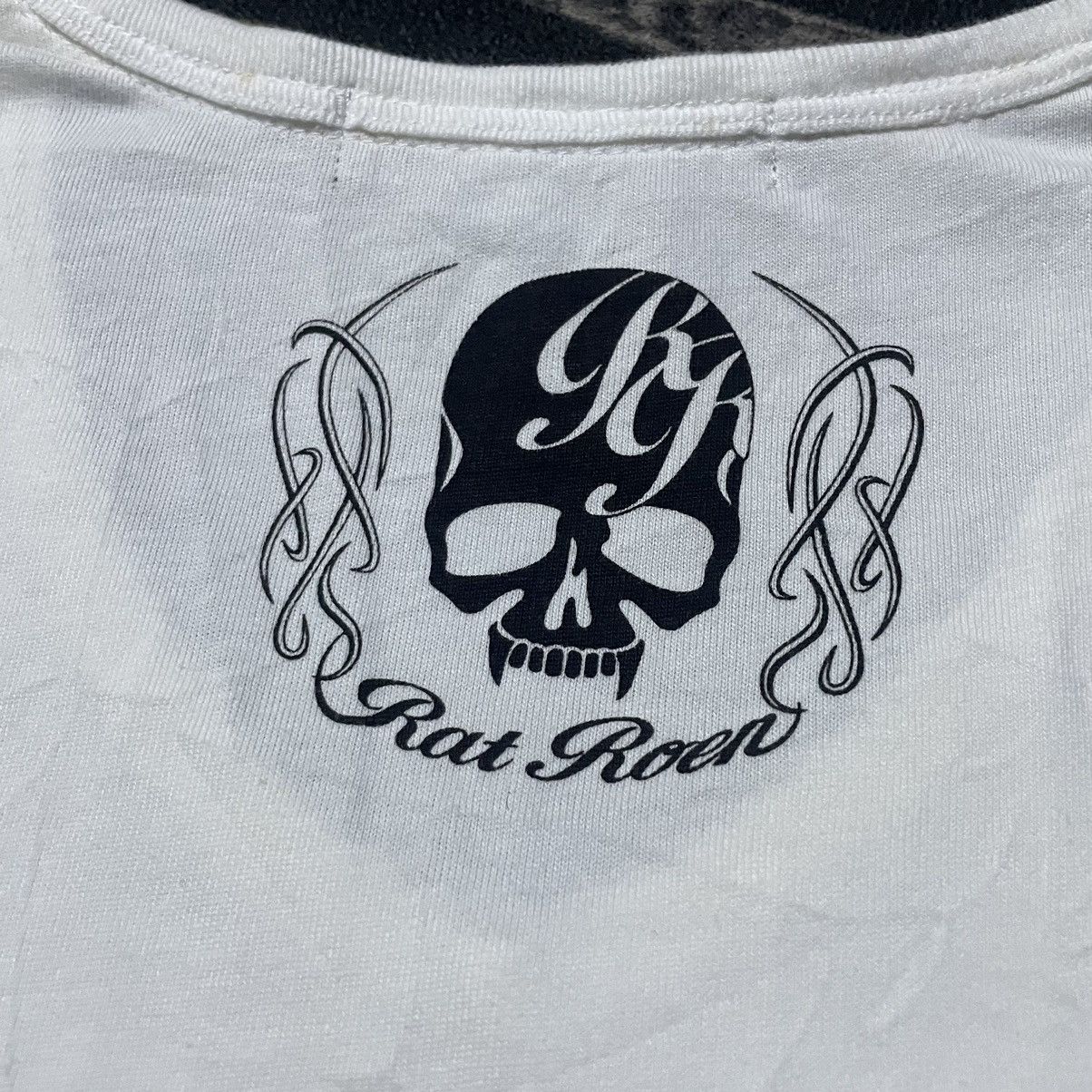 Roen 💥Rat-Roen Skulls Vampire Vneck Tees Japanese StreetPunk Size US L / EU 52-54 / 3 - 8 Thumbnail