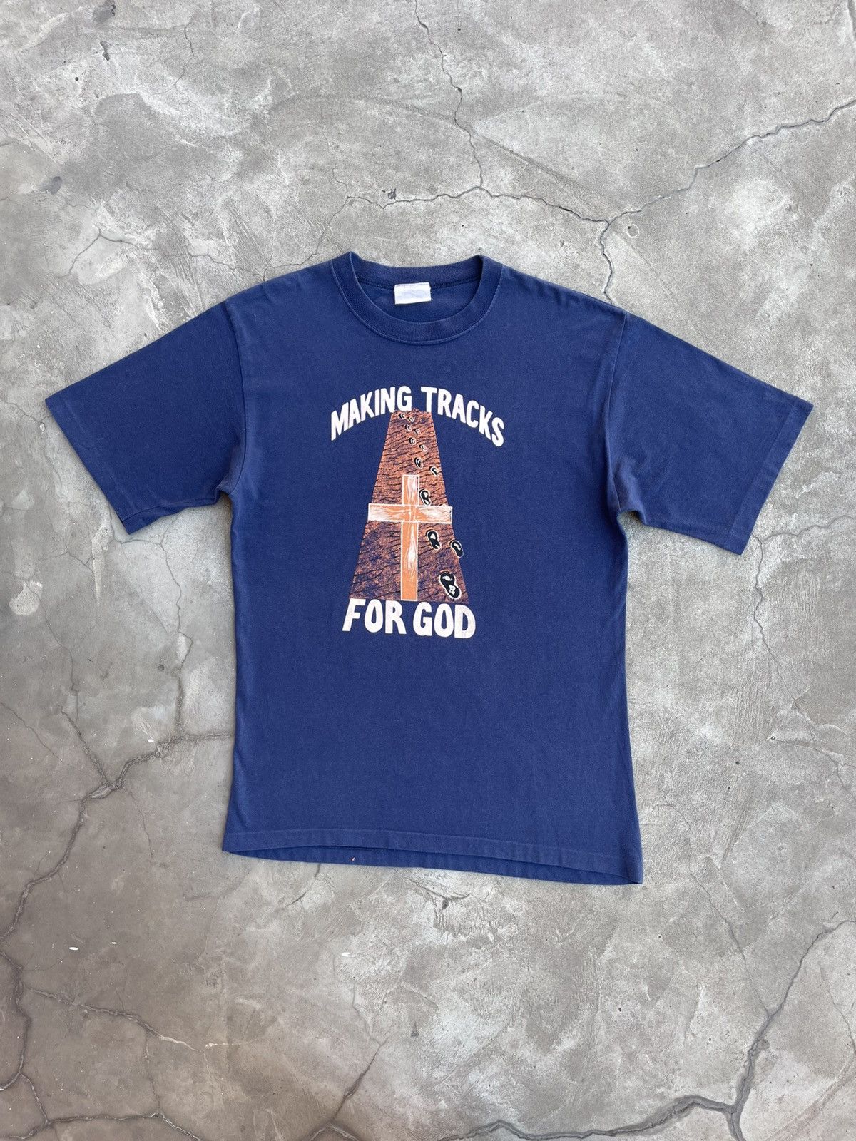 Vintage 1990s Single Stitched T-Shirt: Making Tracks for God Size US L / EU 52-54 / 3 - 2 Thumbnail