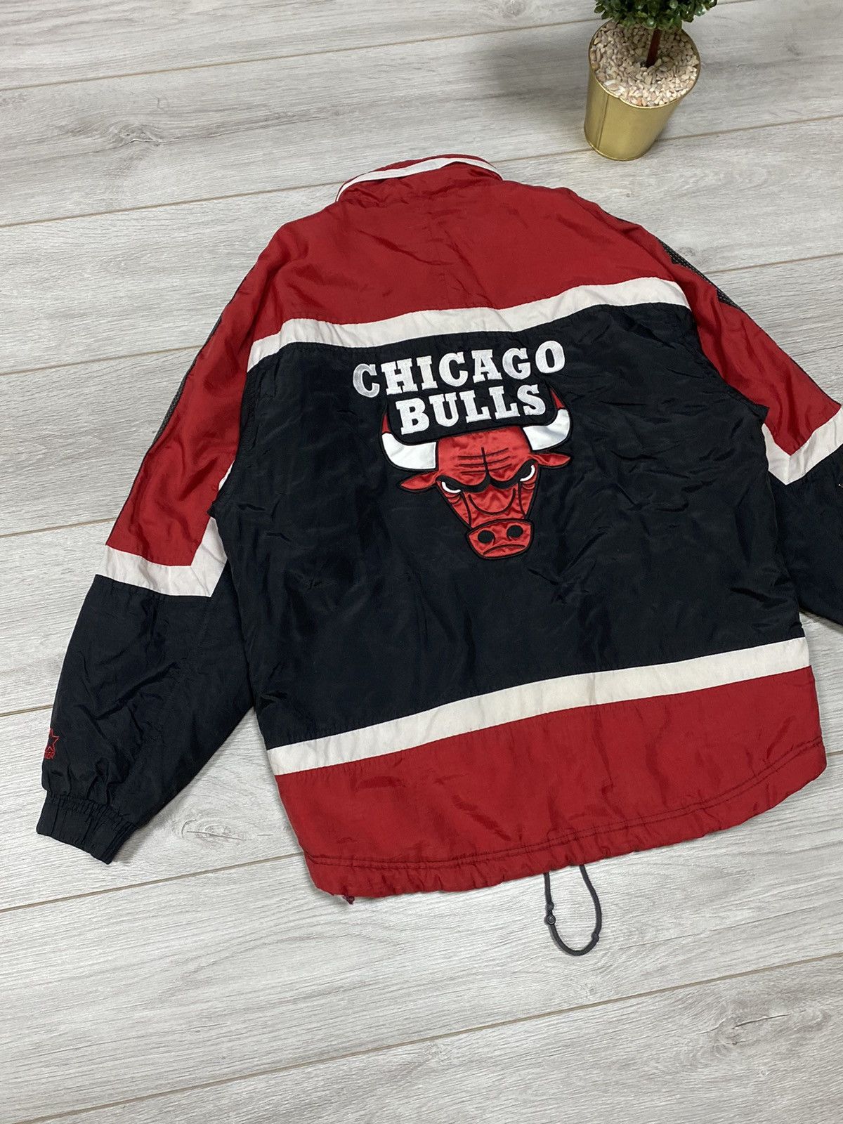 NBA Chicago Bulls Starter vintage big logo head jacket Size US S / EU 44-46 / 1 - 12 Thumbnail