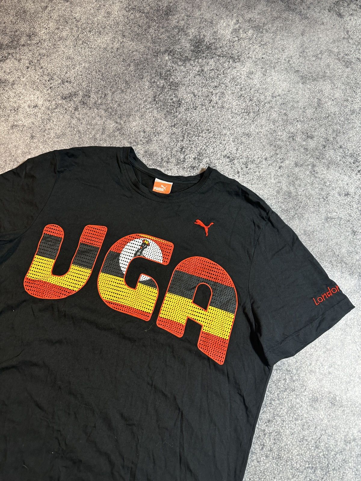 Puma × Vintage Vintage Puma Uganda Soccer Jersey T-shirt Streetwear Rare XL Size US XL / EU 56 / 4 - 2 Thumbnail
