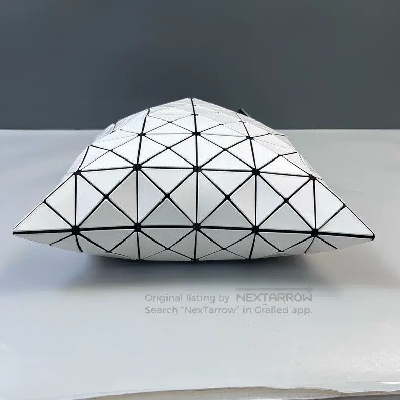 Issey Miyake Issey Miyake White Geometric Handbag Size ONE SIZE - 9 Thumbnail