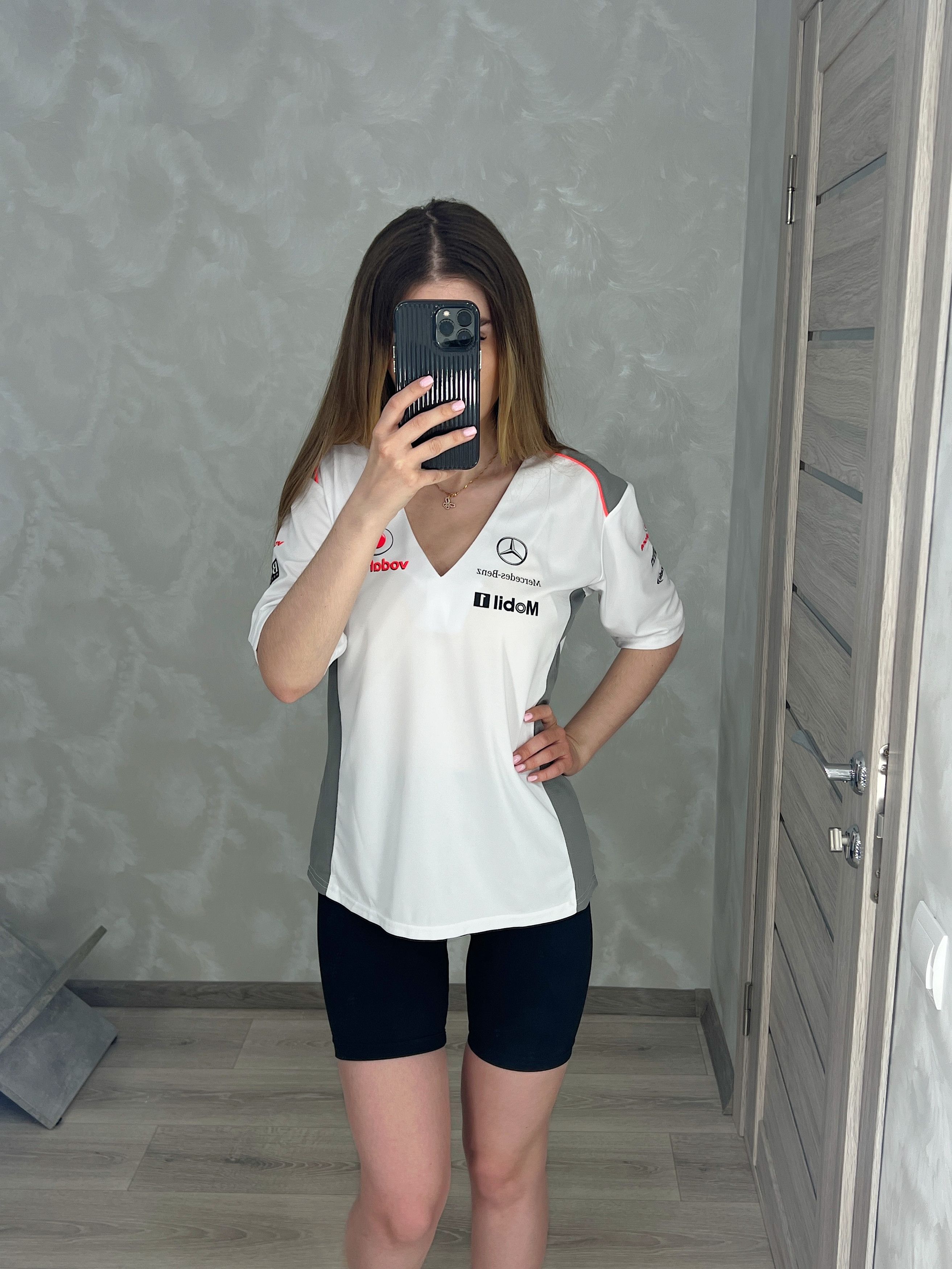 Formula 1 × Mercedes-Benz McLaren Mercedes F1 Team T-Shirt Vodafone Pirelli Boss Size L / US 10 / IT 46 - 5 Thumbnail