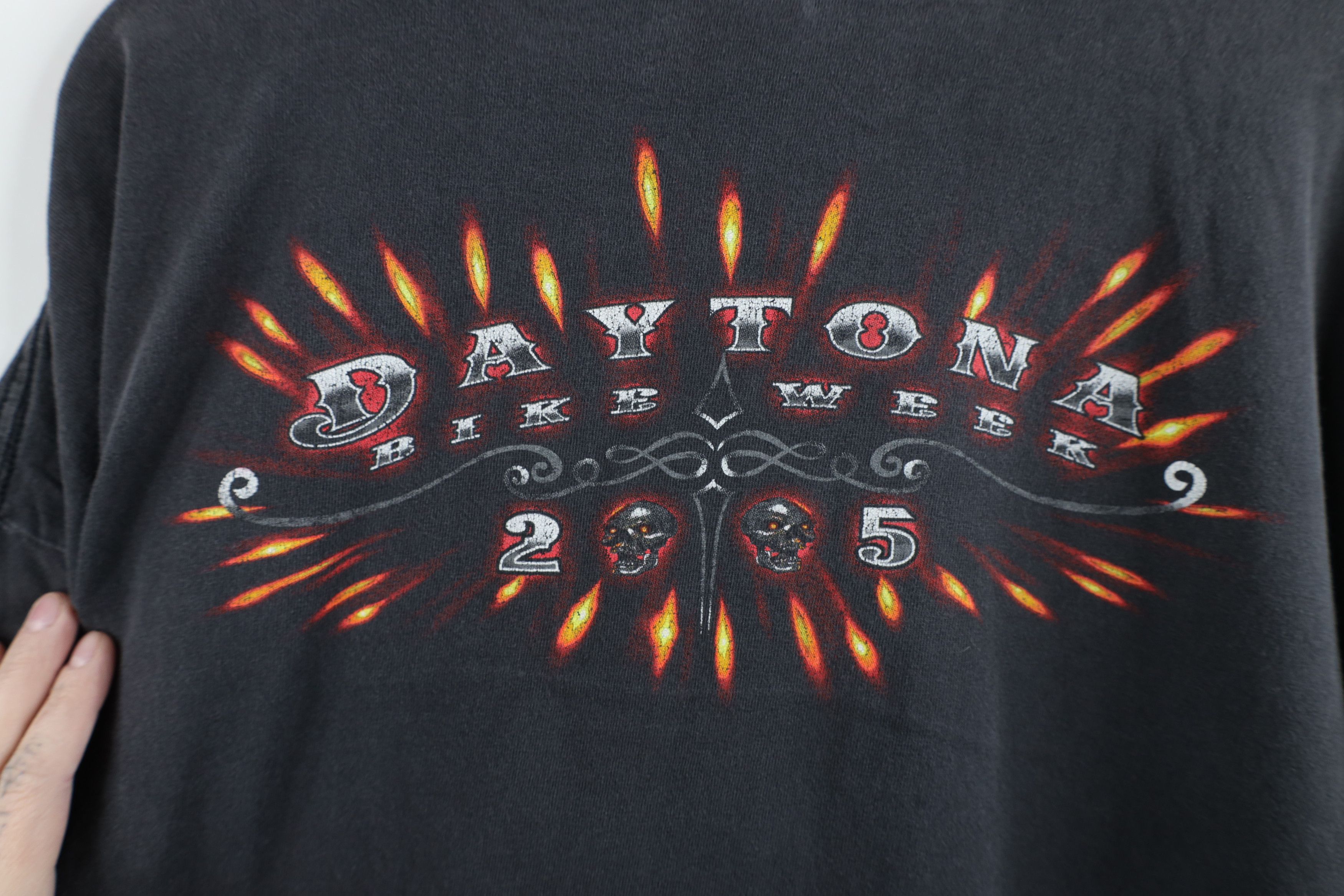 Vintage Vintage Y2K 2005 Daytona Week Skeleton Fire Flames T-Shirt Size US XXL / EU 58 / 5 - 10 Thumbnail