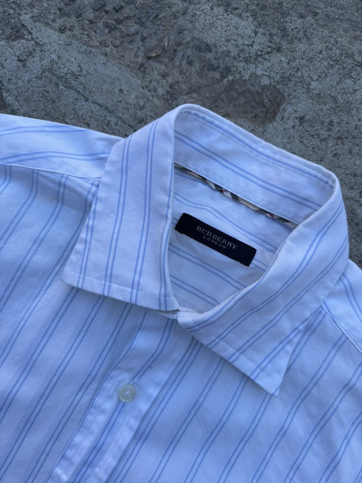 Burberry Vintage Y2K Burberry Old Many Line Casual Shirt Button Up Size US S / EU 44-46 / 1 - 5 Thumbnail