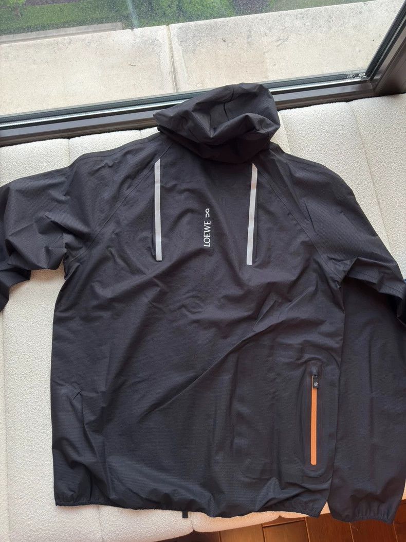 Loewe LOEWE Ultra Jacket co-branded outdoor jacket protective cl Size XS / US 0-2 / IT 36-38 - 5 Thumbnail
