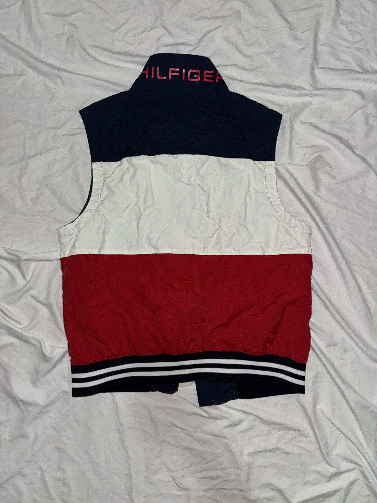 Tommy Hilfiger Vintage Tommy Hilfiger Vest Size US S / EU 44-46 / 1 - 2 Thumbnail