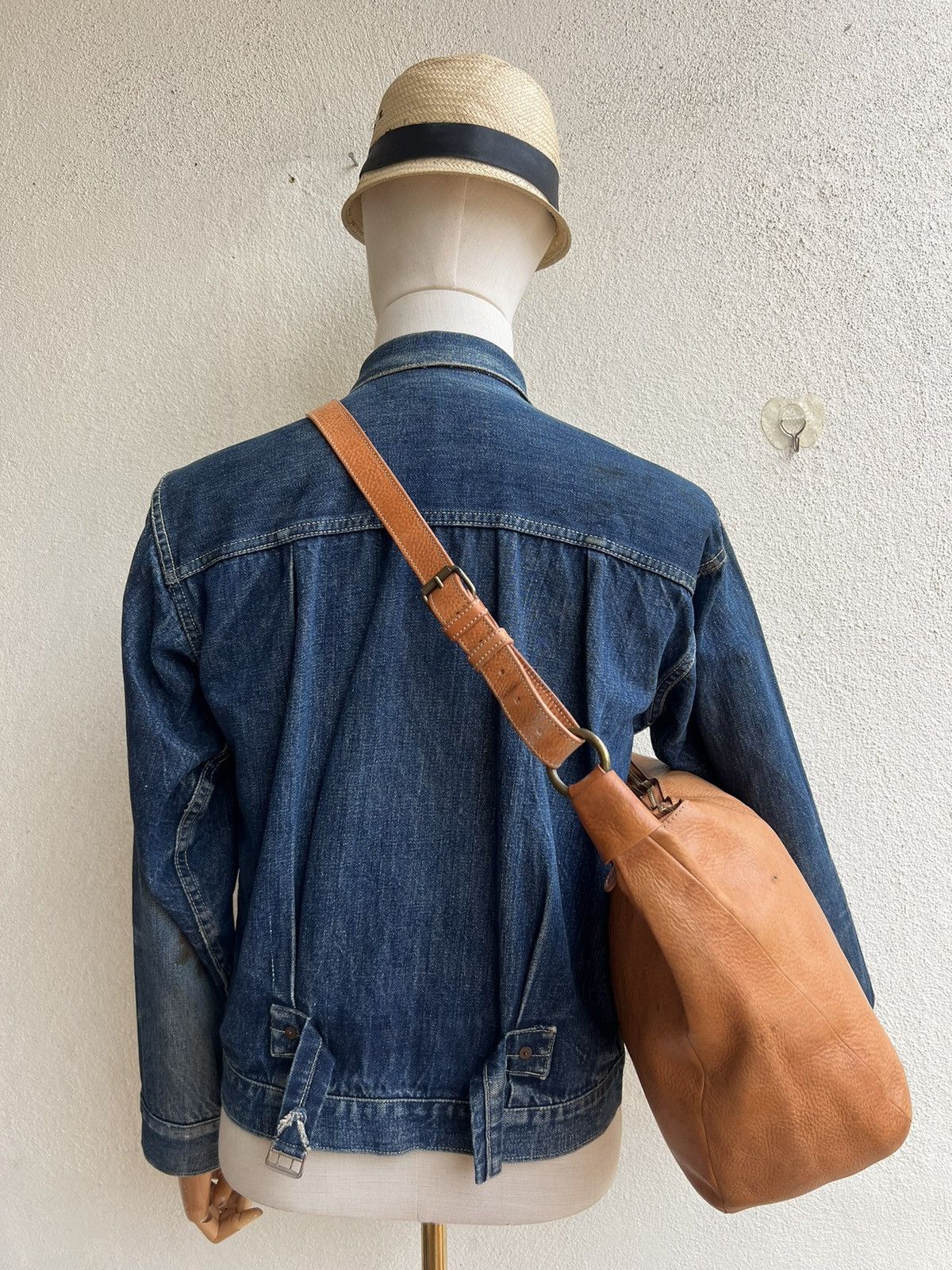 Japanese Brand × Leather CI-VA Japan Faded Patina Leather Bag Banana Size ONE SIZE - 3 Thumbnail