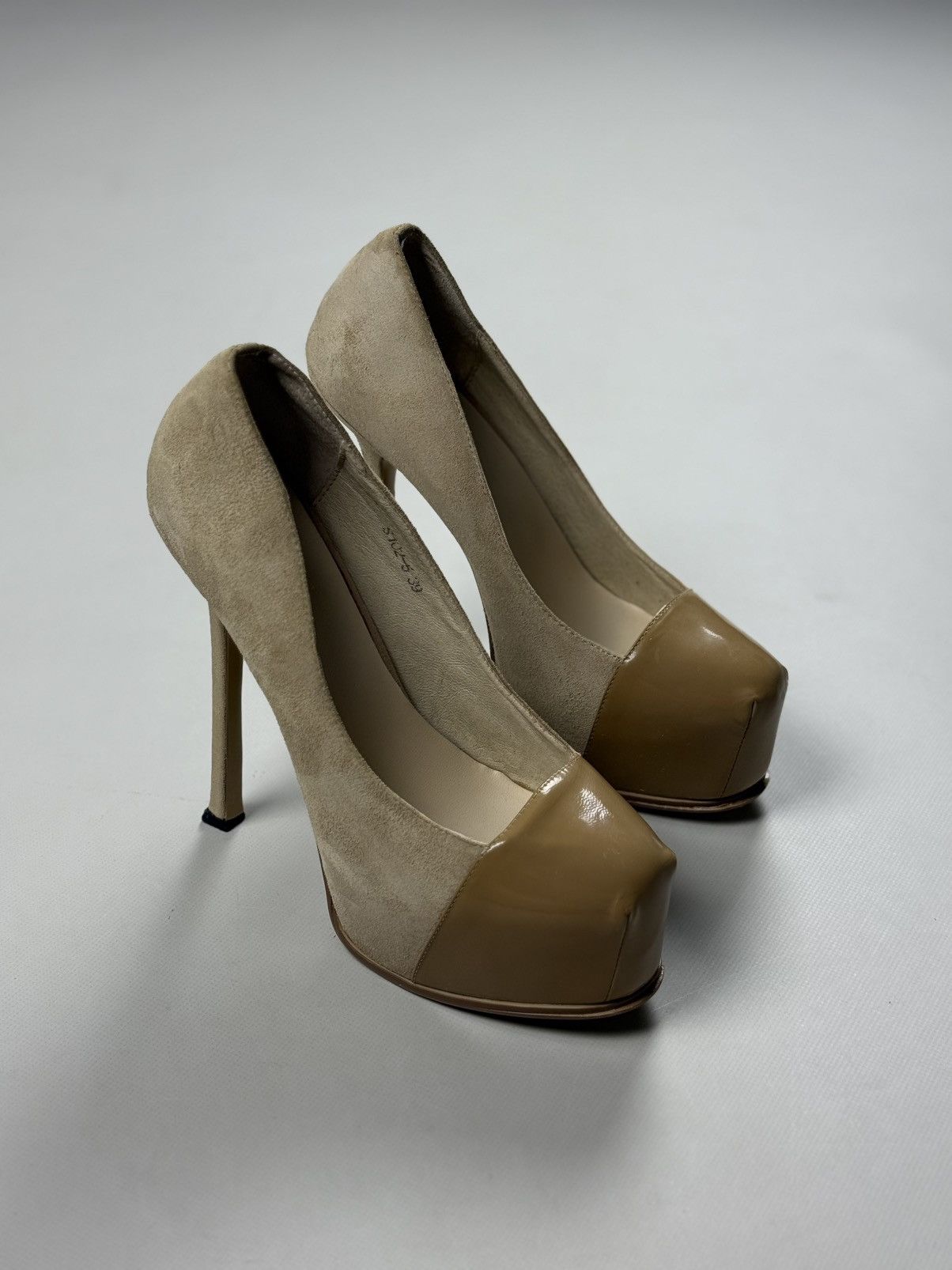 Yves Saint Laurent YSL Yves Saint Lauren Tribute Two Cap Toe Pump Heels Shoes Size US 9 / IT 39 - 1 Thumbnail