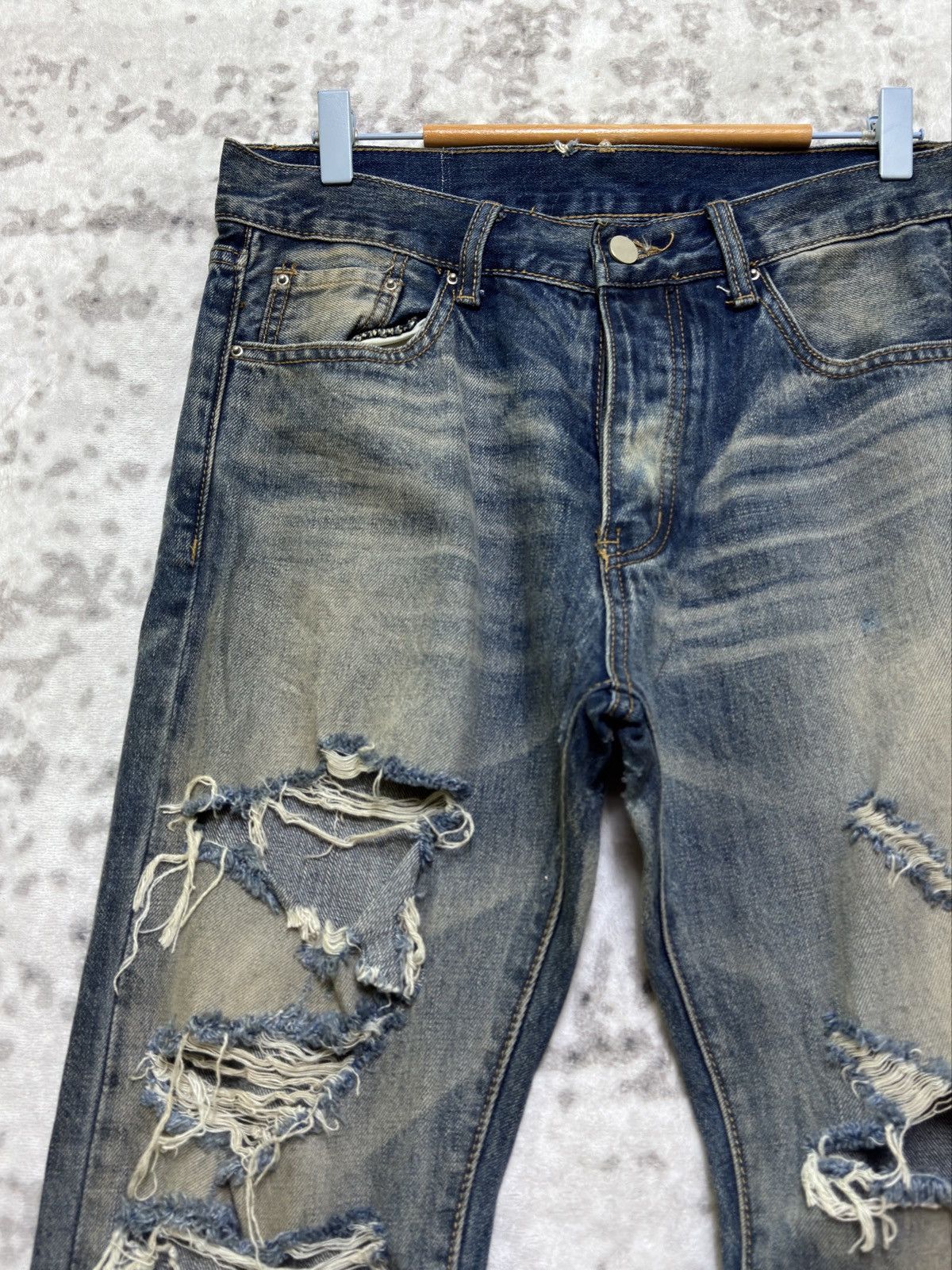 MNML Y2K MNML Blue Yarn Heavy Distressed Denim Jeans Size US 31 - 4 Thumbnail