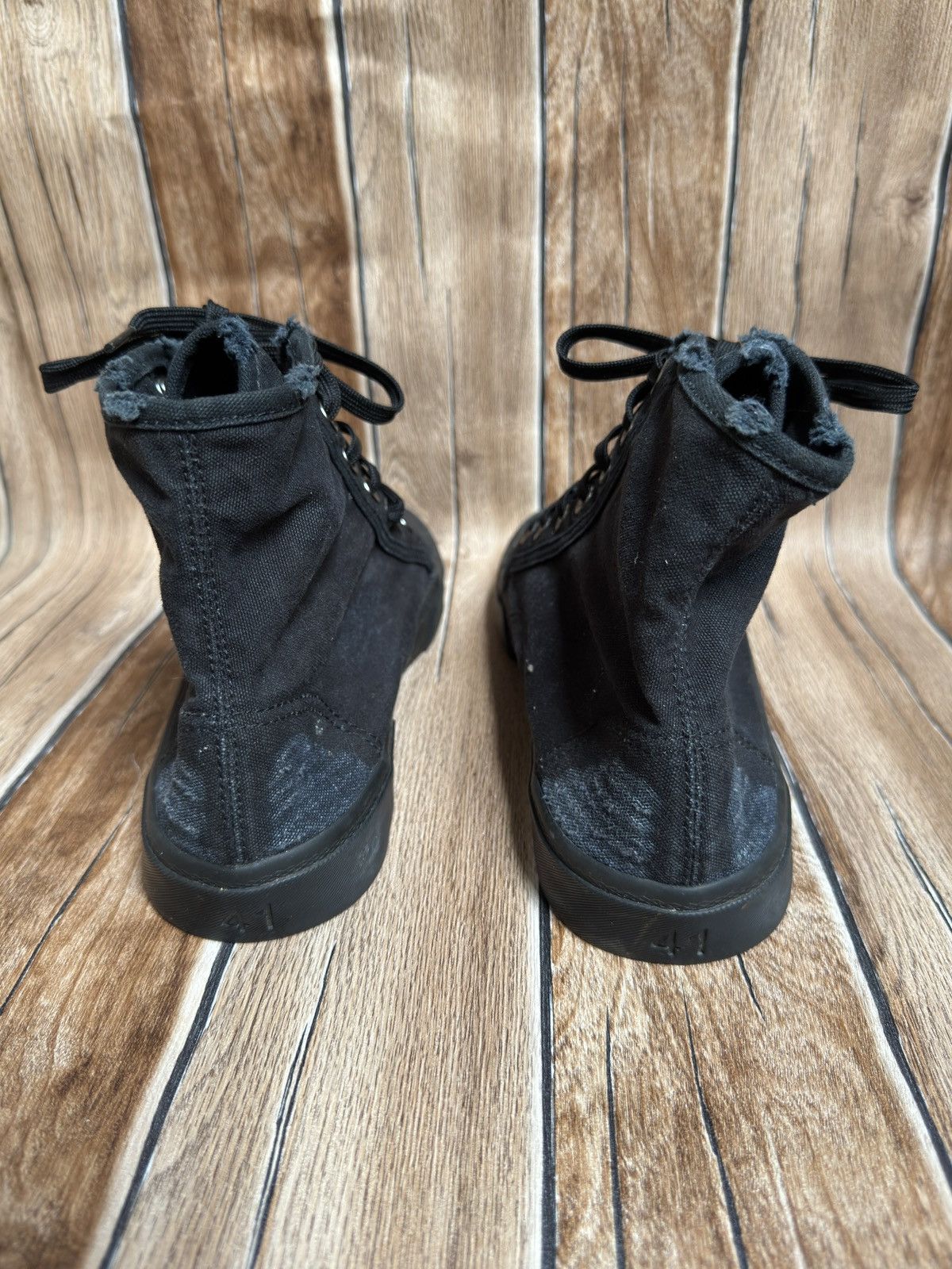 Balenciaga 🕷️🔥🔥distresa paris sneaker Size US 8 / EU 41 - 15 Thumbnail