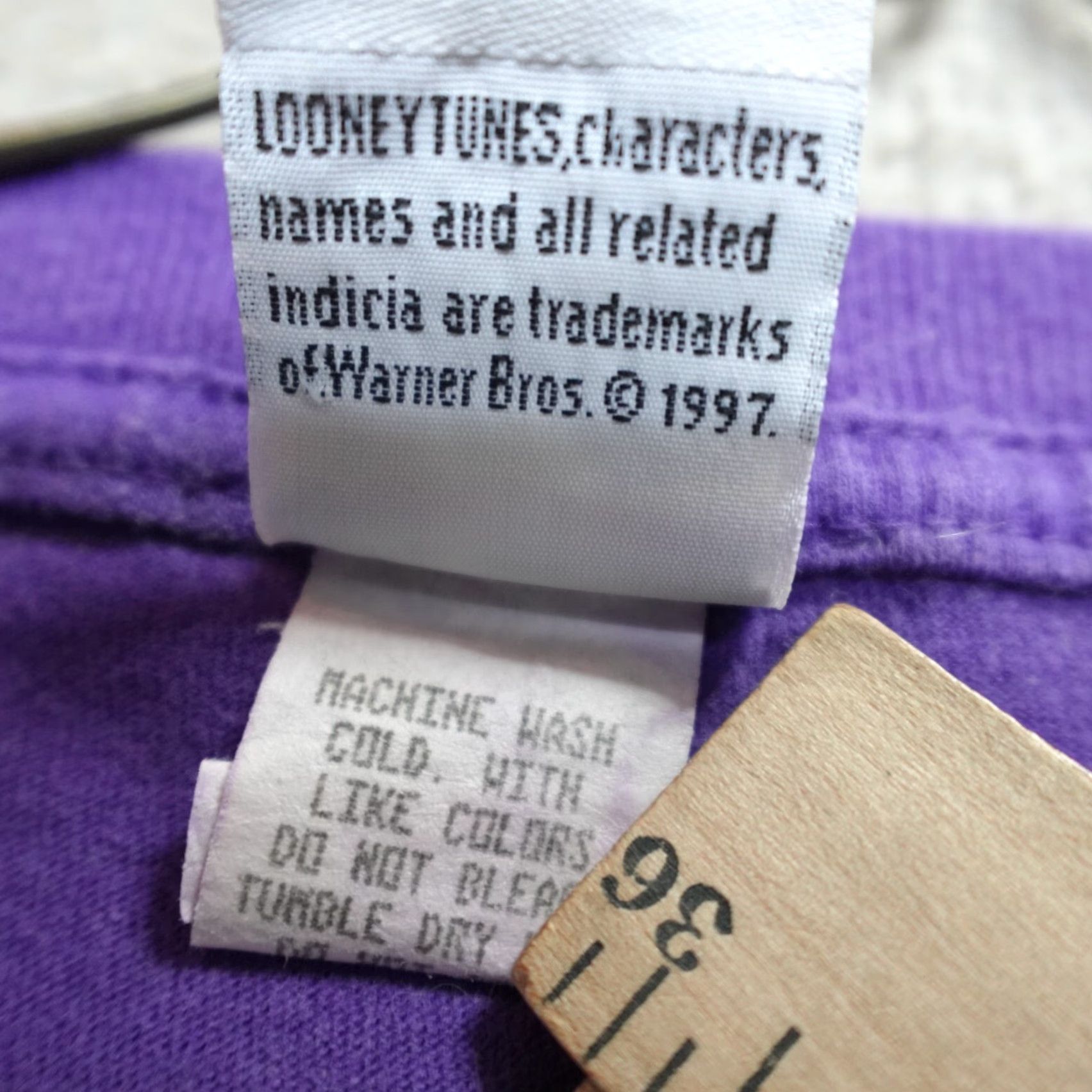 Vintage VINTAGE Tweety Bird Shirt Large Purple Double-Sided 1997 USA Mens L Shipping Next Business Day Size US L / EU 52-54 / 3 - 3 Thumbnail
