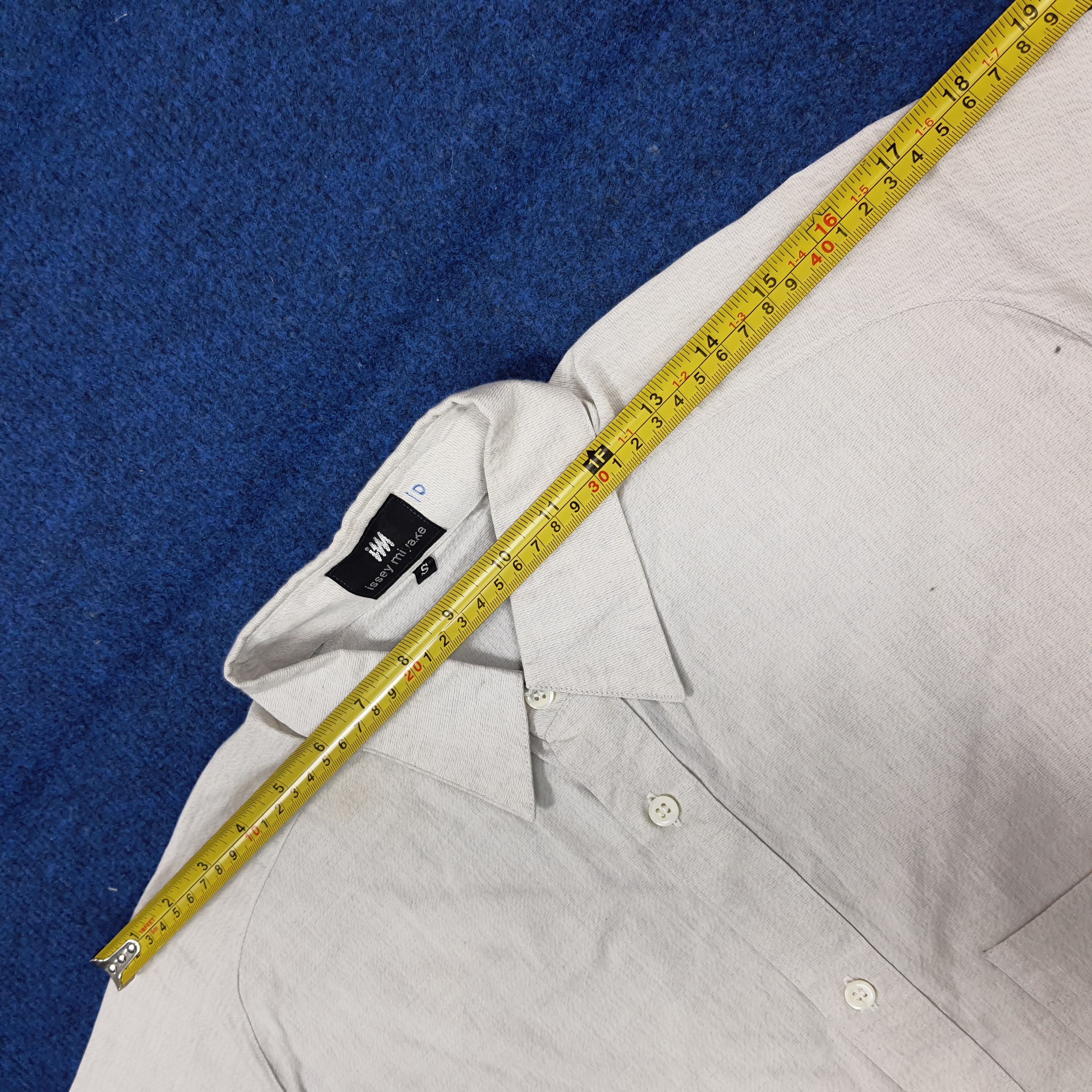 Issey Miyake Vintage Issey Miyake Plain Button Up Shirt C294N63 Size US M / EU 48-50 / 2 - 9 Thumbnail