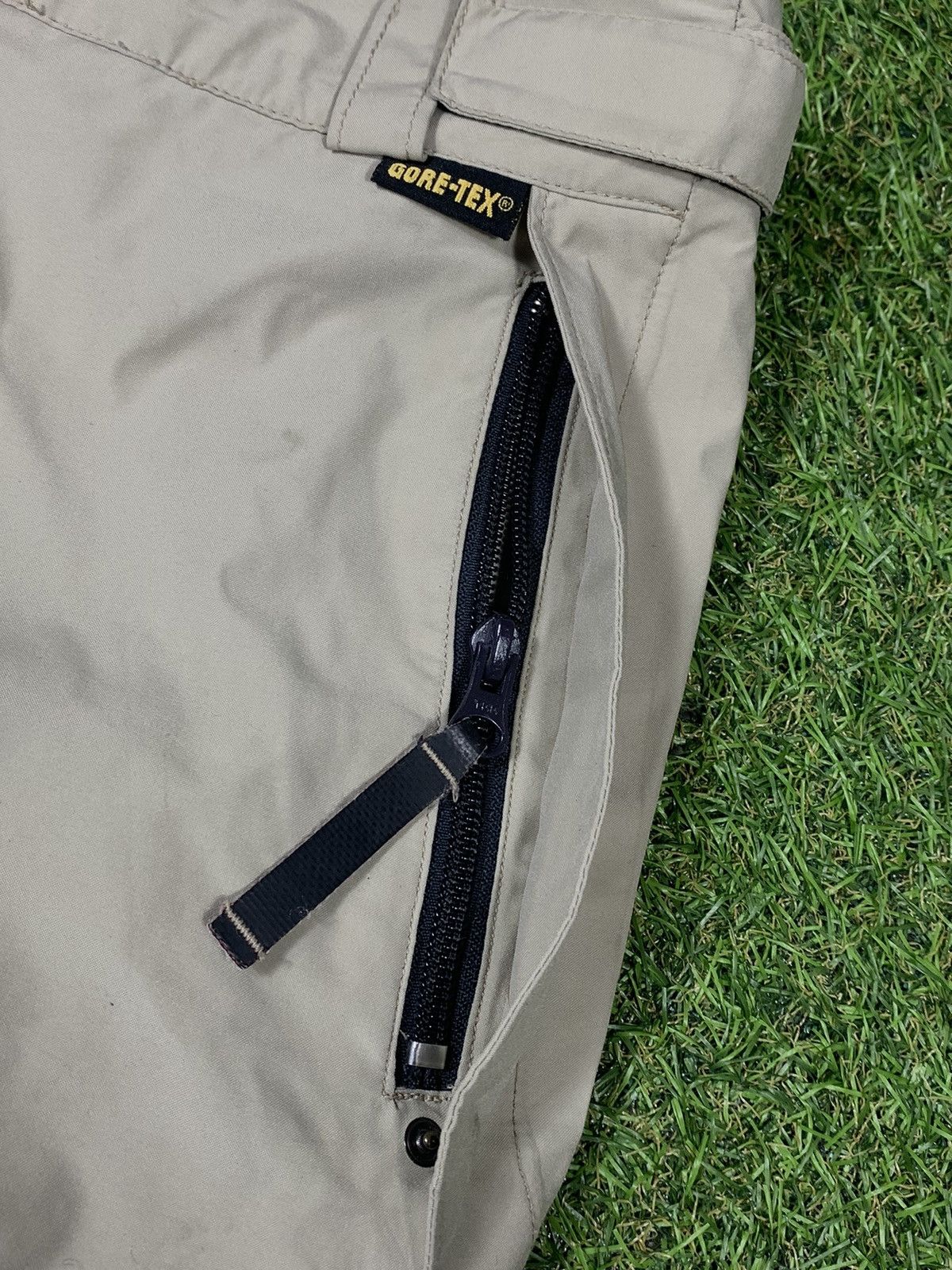 Napapijri Vintage Napapijri Ski pants streetwear outdoor style size M Size US 32 / EU 48 - 8 Thumbnail