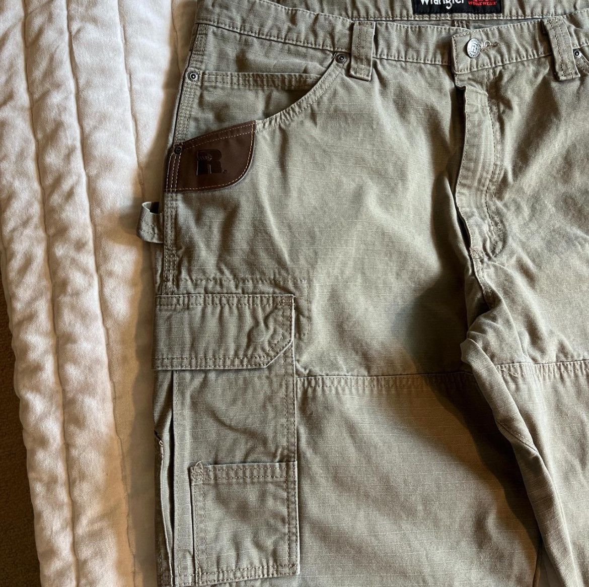 Vintage × Wrangler 38x30 Wrangler Baggy Tan Cargo Workwear Pants Size US 38 / EU 54 - 2 Thumbnail