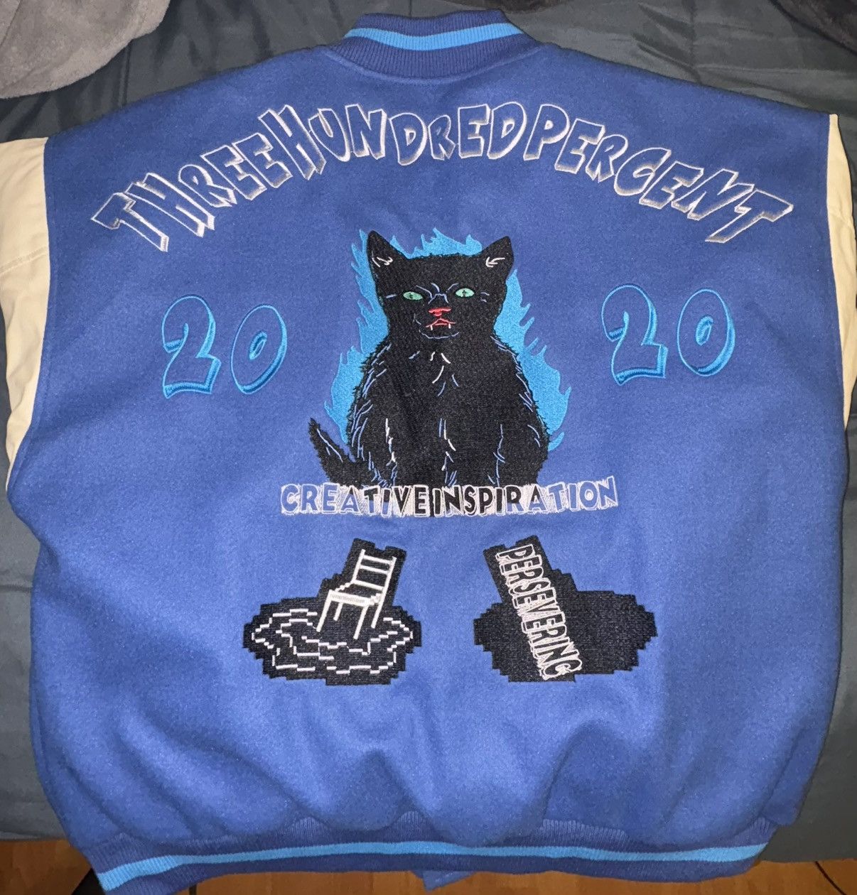 Other Three Hundred Percent Size US L / EU 52-54 / 3 - 2 Thumbnail
