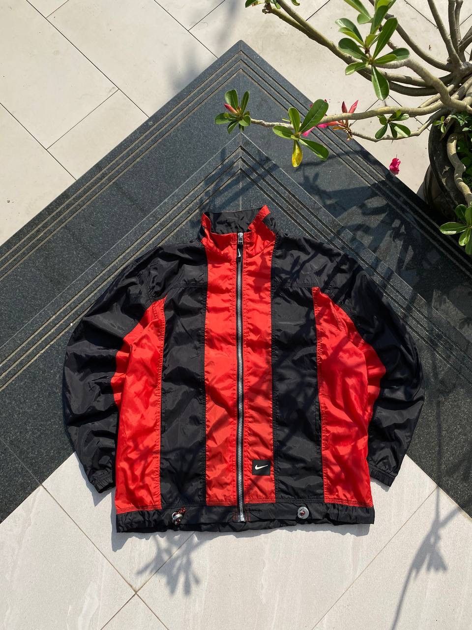 Nike × Vintage 90S NIKE RARE MULTI BIG LOGO Y2K RETRO SWOOSH NYLON JACKET Size US L / EU 52-54 / 3 - 2 Thumbnail