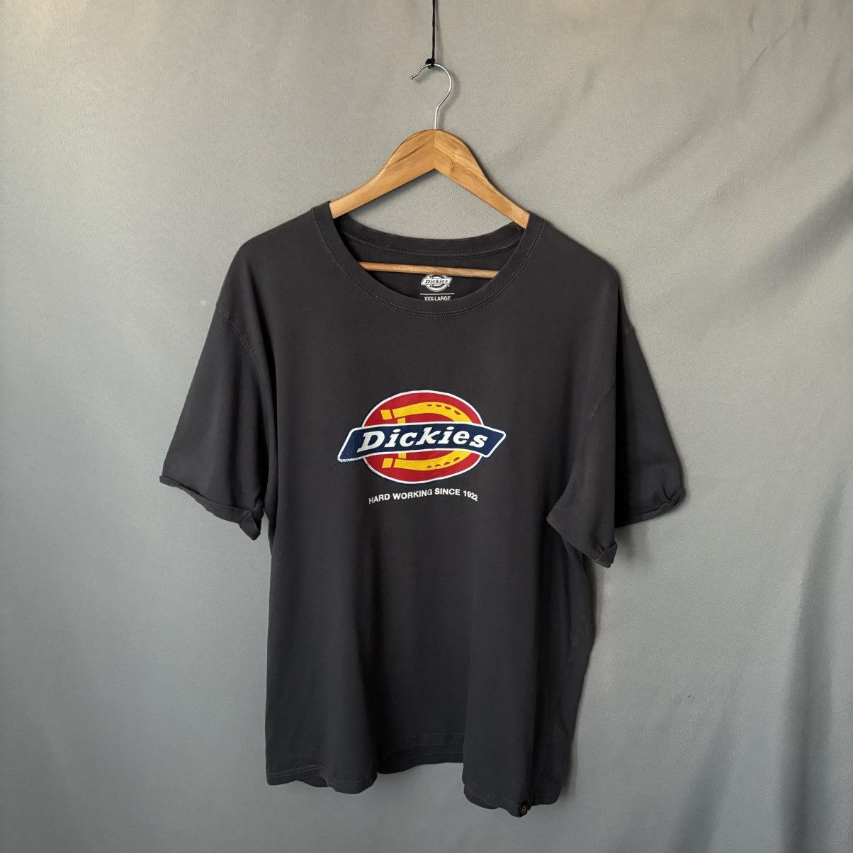 Dickies Dickies big logo t-shirt grey xxl streetwear Size US XXL / EU 58 / 5 - 1 Thumbnail