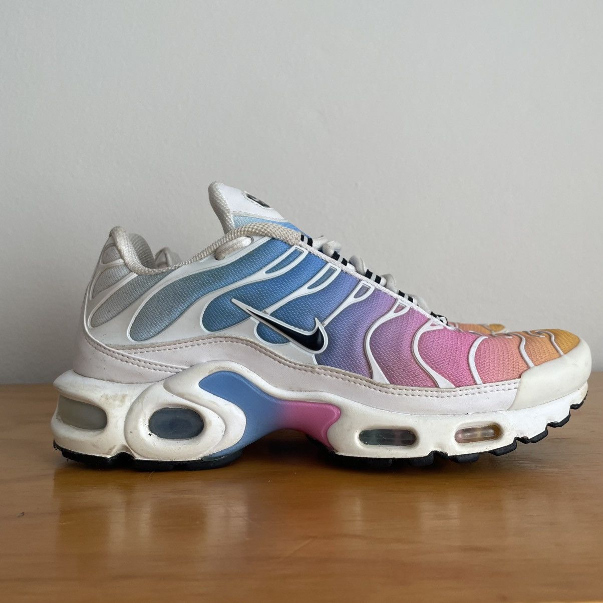 Nike Nike Air Max Plus TN (Rainbow) Sneakers Size US 7 / IT 37 - 2 Thumbnail