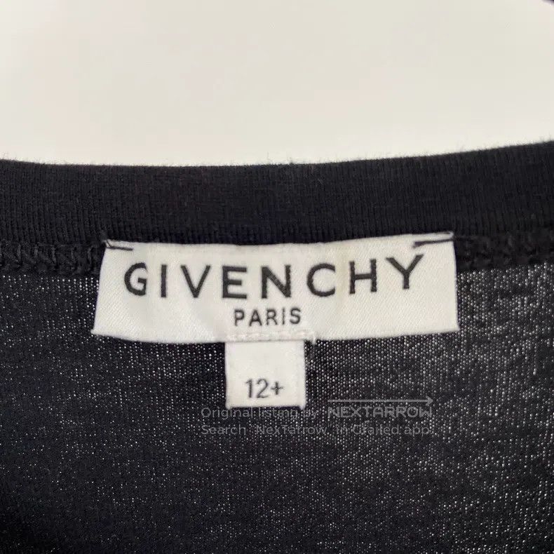 Givenchy Givenchy Size 12+ Black Letter T-Shirt Size US S / EU 44-46 / 1 - 5 Thumbnail