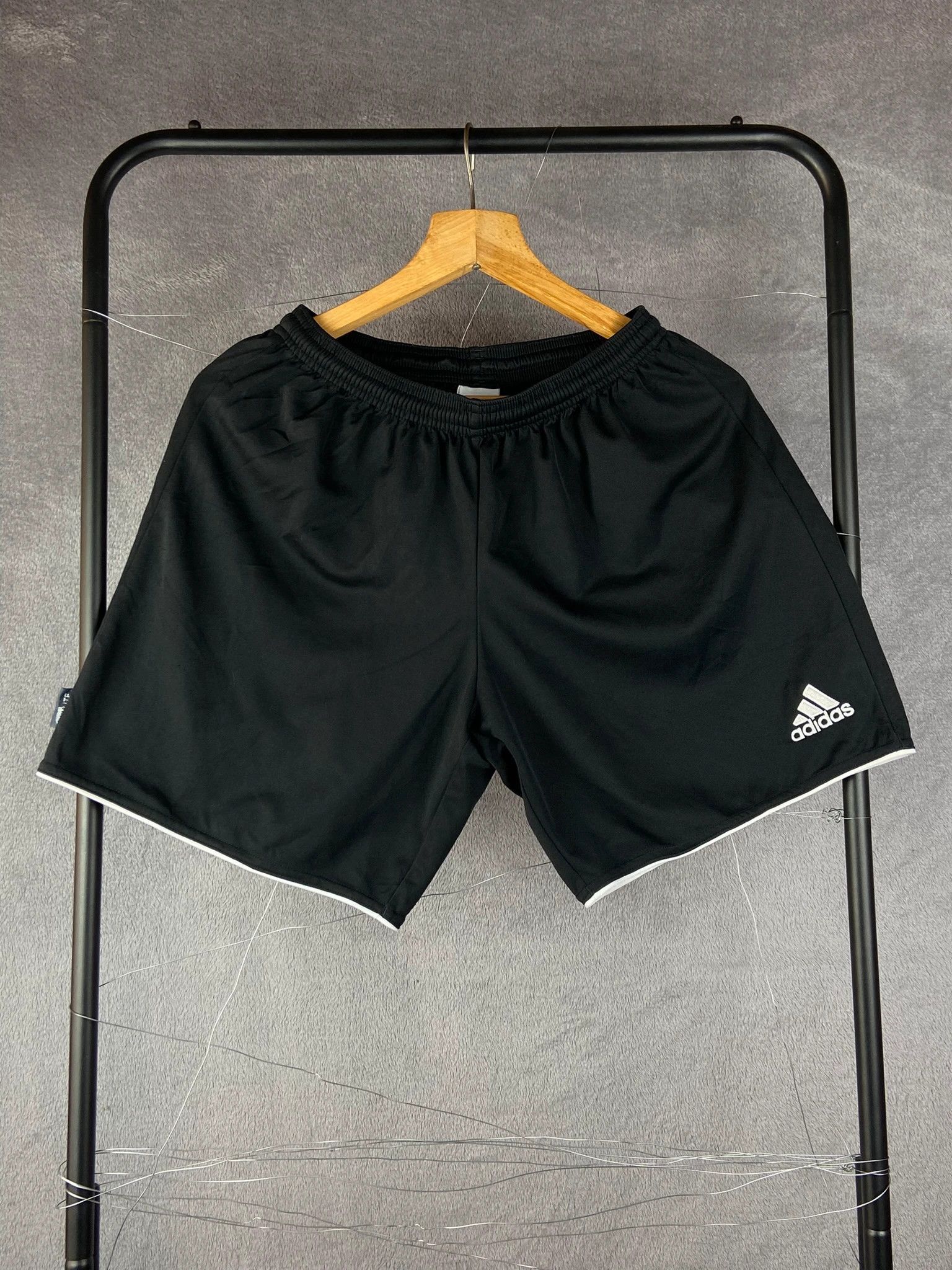 Adidas Adidas shorts black vintage retro streetwea Size US 34 / EU 50 - 1 Thumbnail