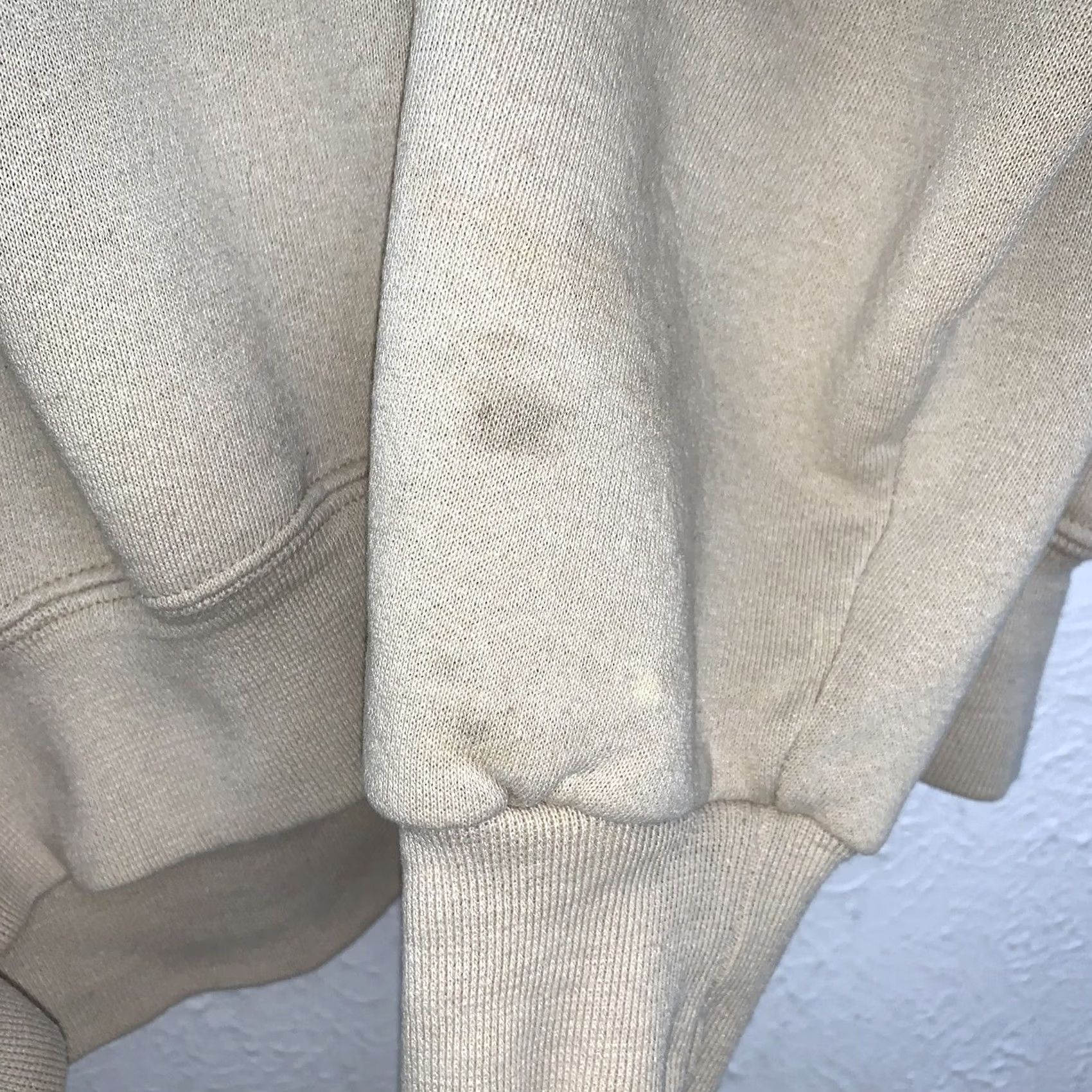 Russell Athletic VINTAGE Russell Athletic Sweatshirt Cream Hoodie 90s USA Distressed Pullover XLT Mens Regular Crew Neck Long Sleeve Fleece Size US XL / EU 56 / 4 - 5 Thumbnail