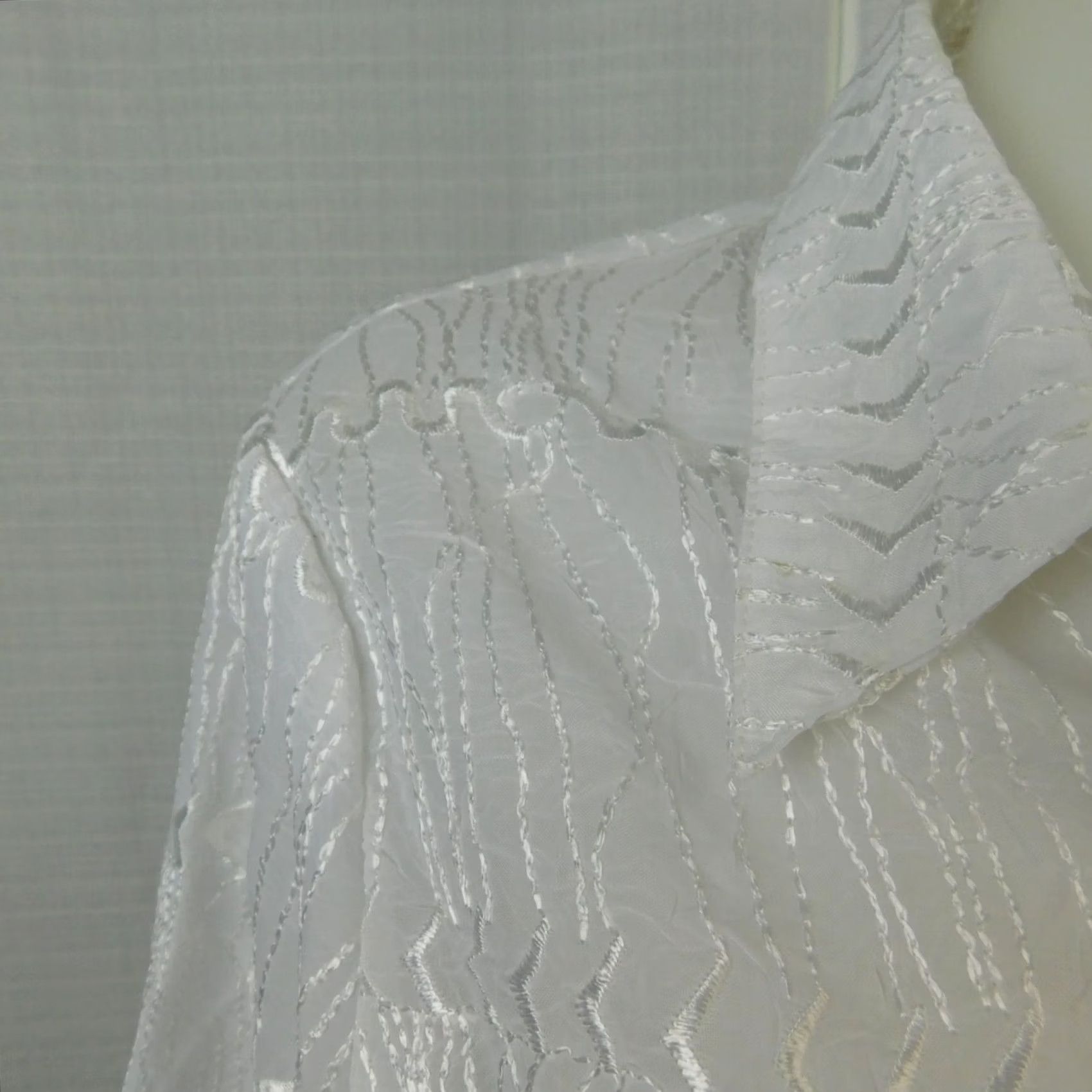 Vintage Milano Button-Up Top White 3/4 Sleeve Embroidered Knit Polyester Casual Shirt Ladies L - White, Milano, 3/4 Sleeve Size L / US 10 / IT 46 - 3 Thumbnail