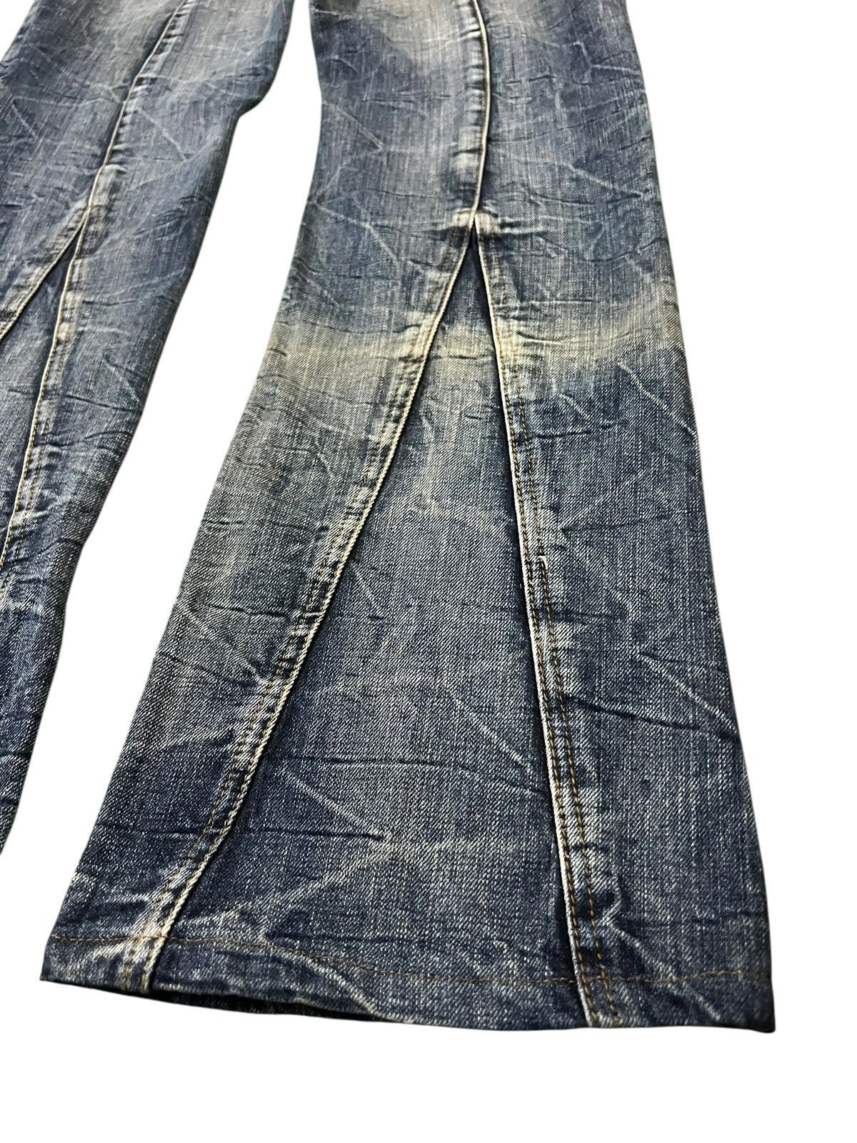 semanticdesign 💥Flare💥Semantic Design Flare Distress Claw Jean Size US 31 - 14 Thumbnail
