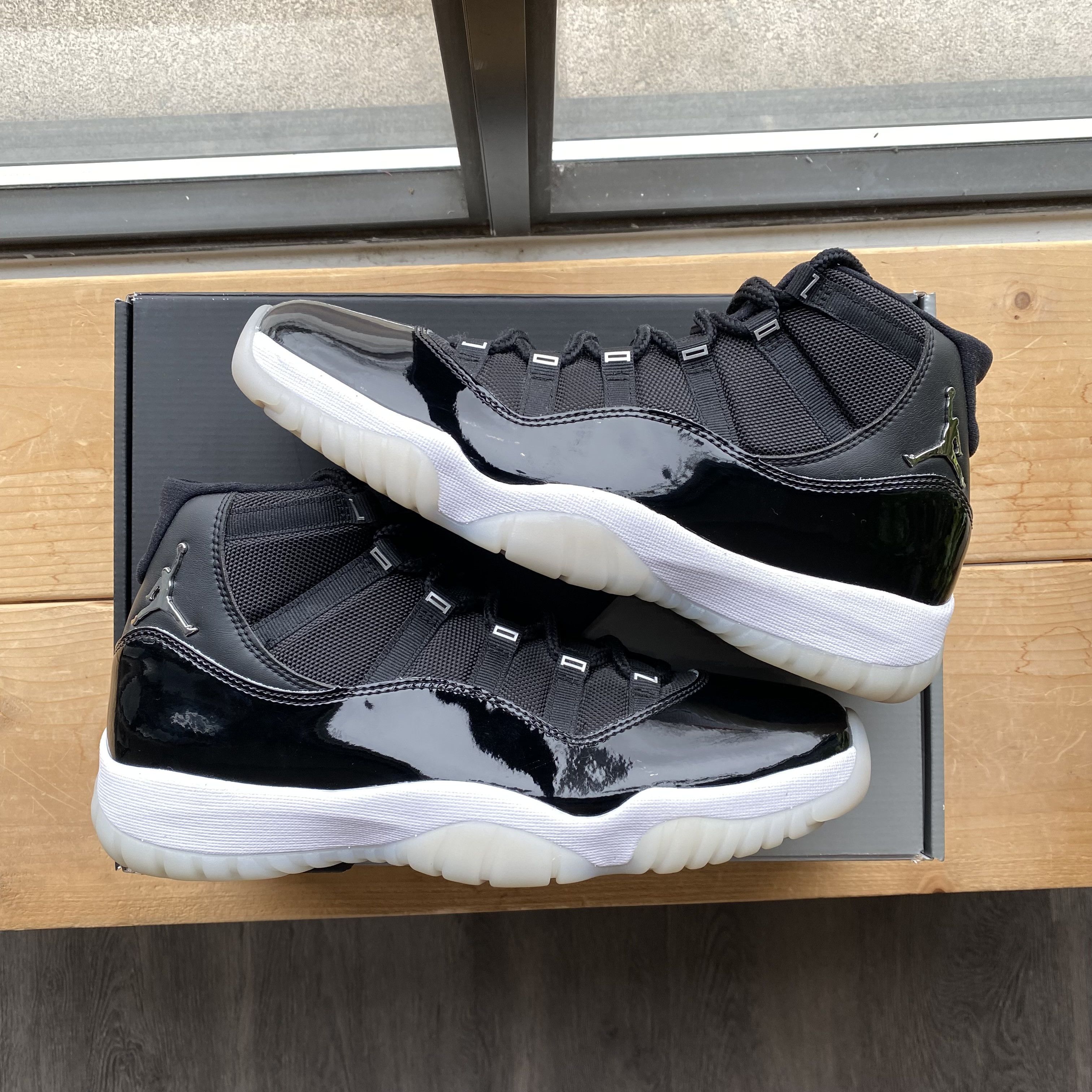 Jordan Brand Jordan 11 Retro Size US 10.5 / EU 43-44 - 5 Thumbnail