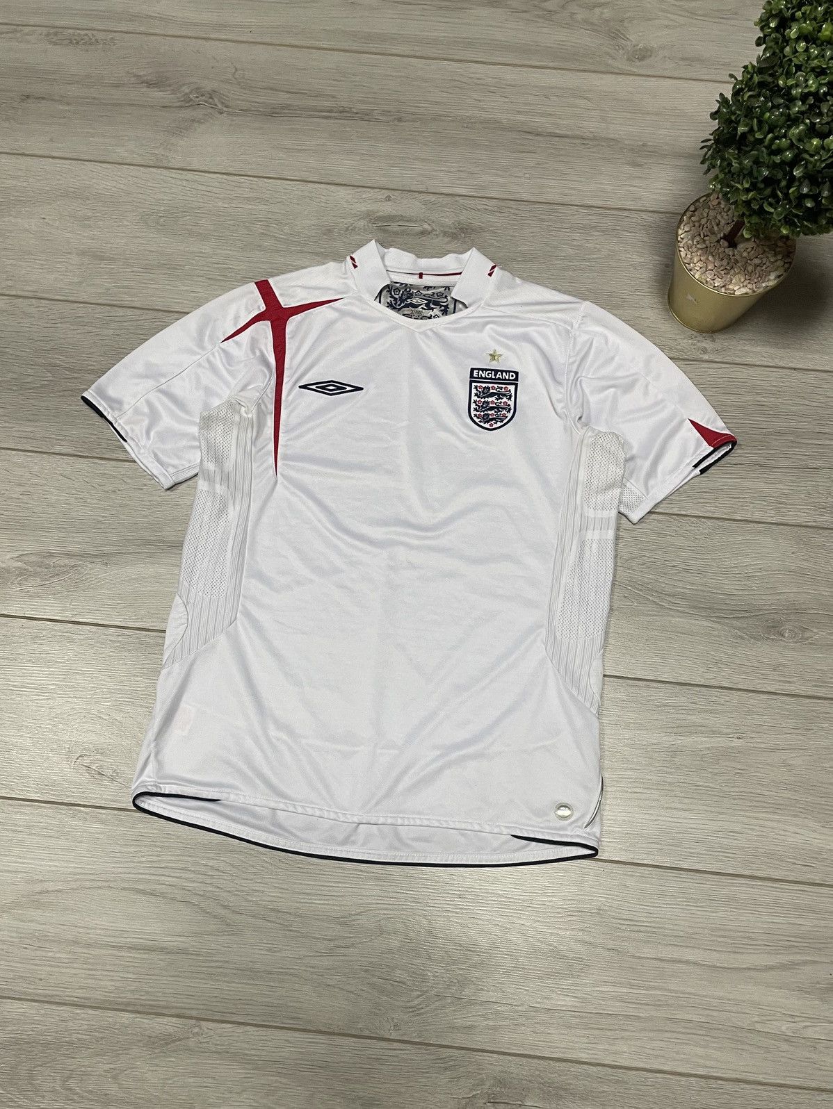 Umbro England Umbro vintage drill jersey soccer football Size US M / EU 48-50 / 2 - 1 Thumbnail