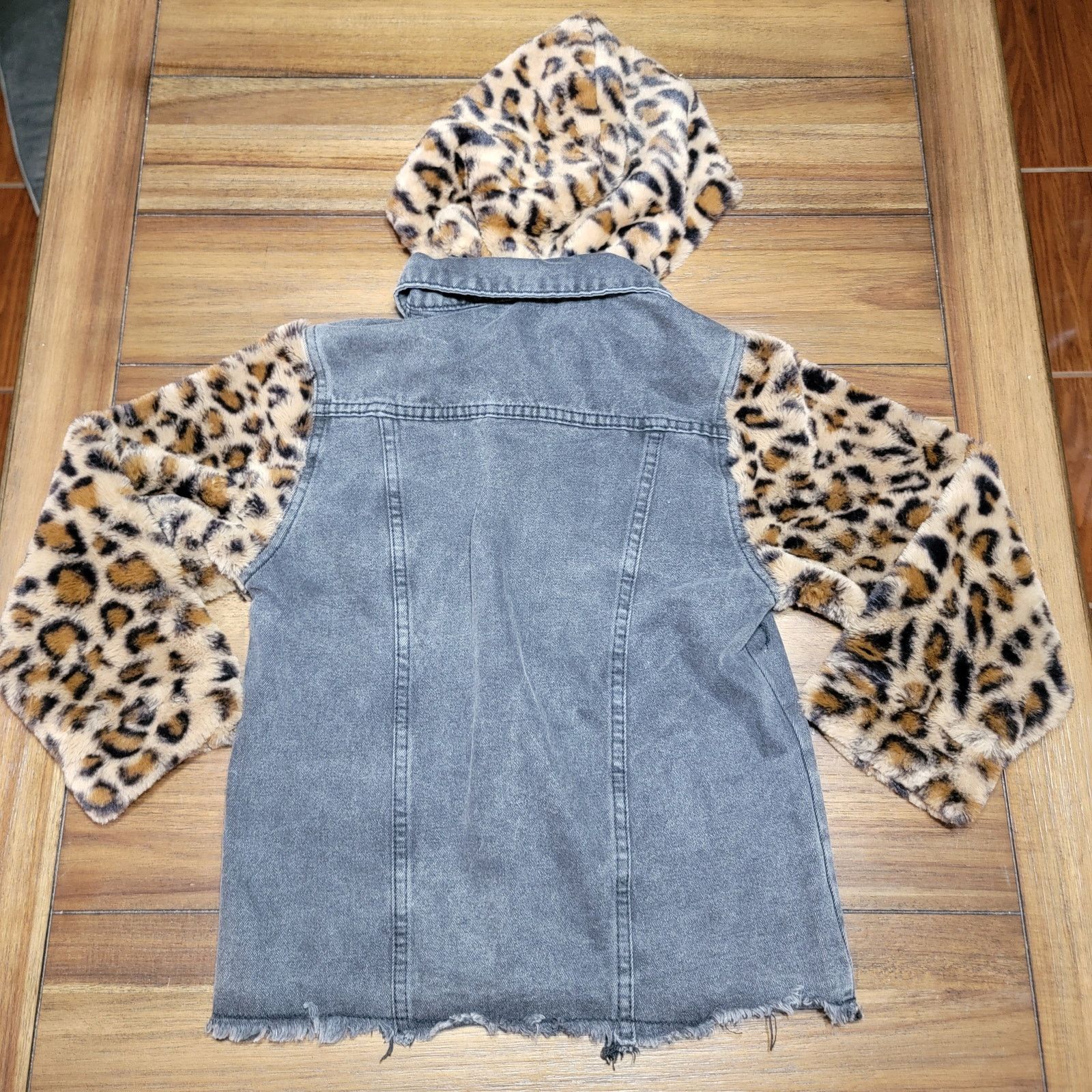 Other Denim Jacket w/ Faux Fur Arms and Detachable Hood - Small Size S / US 4 / IT 40 - 3 Thumbnail