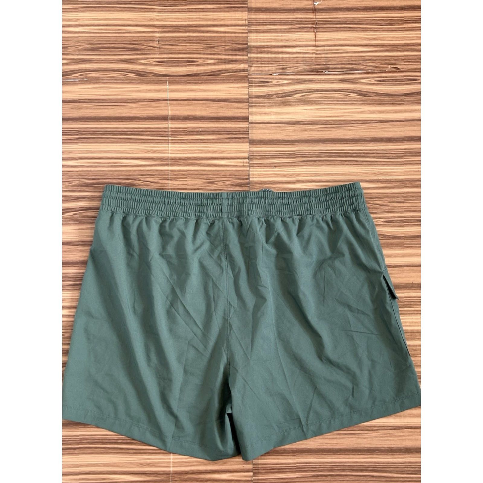 Old Navy NWT Old Navy Active Shorts Green 5” Inseam Dry Quick size 2XL Mens Athletic Shorts Size US 39 - 2 Thumbnail