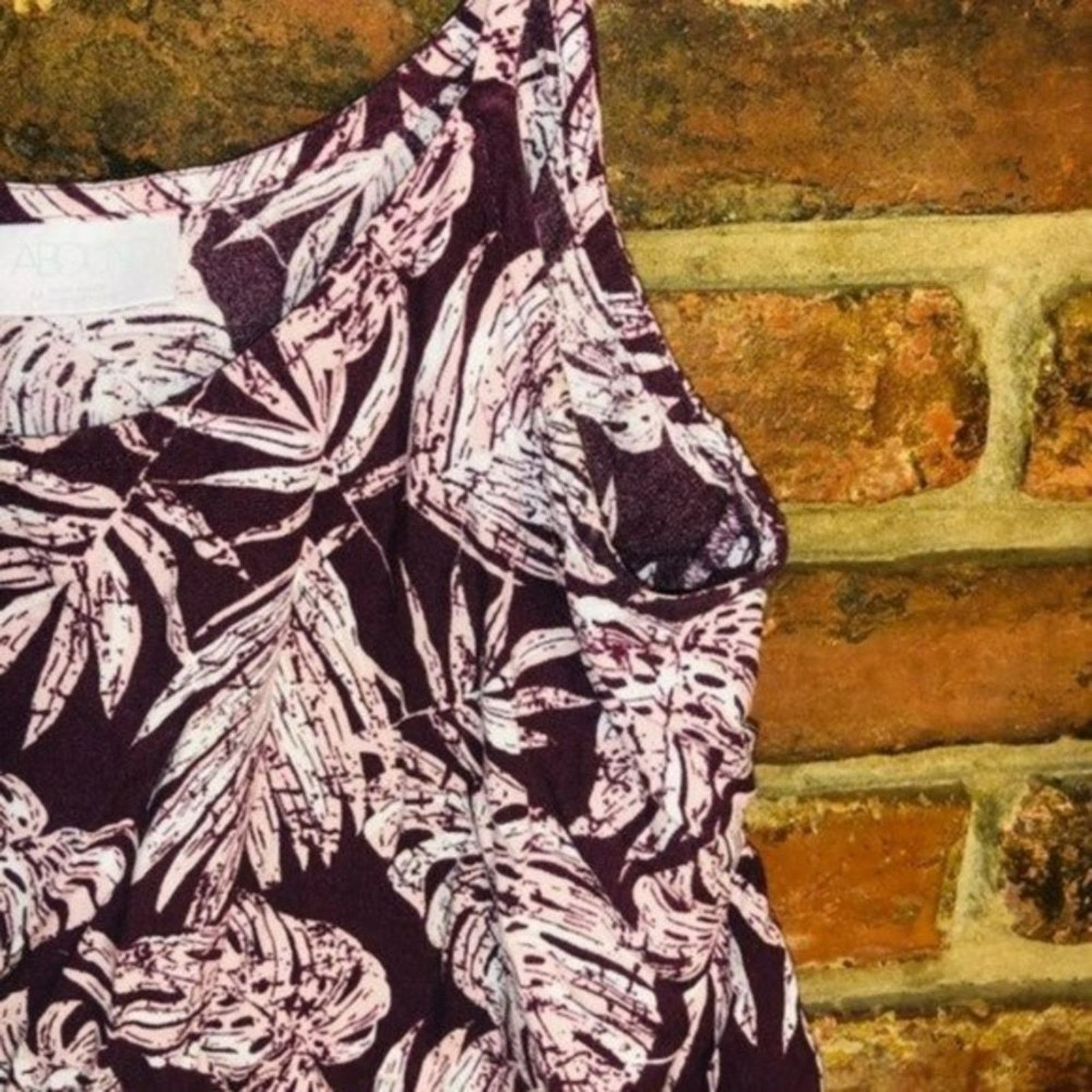 Other Abound Burgundy Floral Print Peplum Gathered Blouse Medium Size M / US 6-8 / IT 42-44 - 4 Thumbnail