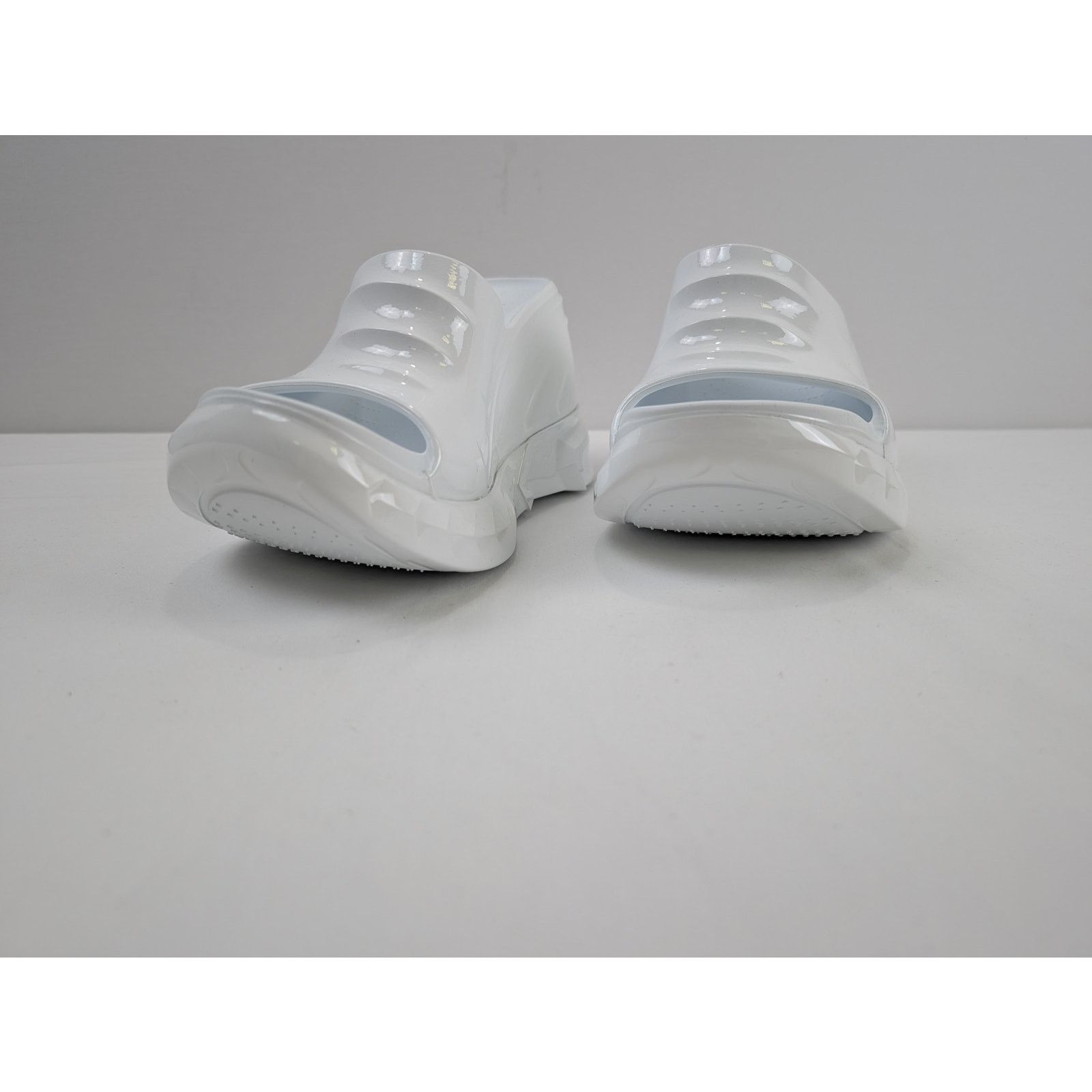 Givenchy o1rshd1 Q:2 / Women's Marshmallow Sandals in White 41 Size US 11 / IT 41 - 3 Thumbnail