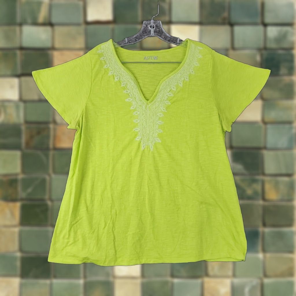 Apt. 9 Apt. 9 Womens Blouse Green Embroidered V-Neck Short Sleeve 1X Plus Size | Flared Sleeve | Womens Size XL / US 12-14 / IT 48-50 - 1 Thumbnail