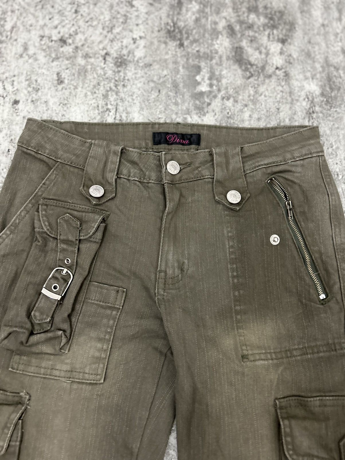 If Six Was Nine Japanese Brand Diva Multipocket Boot Cut cargo pans Size US 28 / EU 44 - 11 Thumbnail