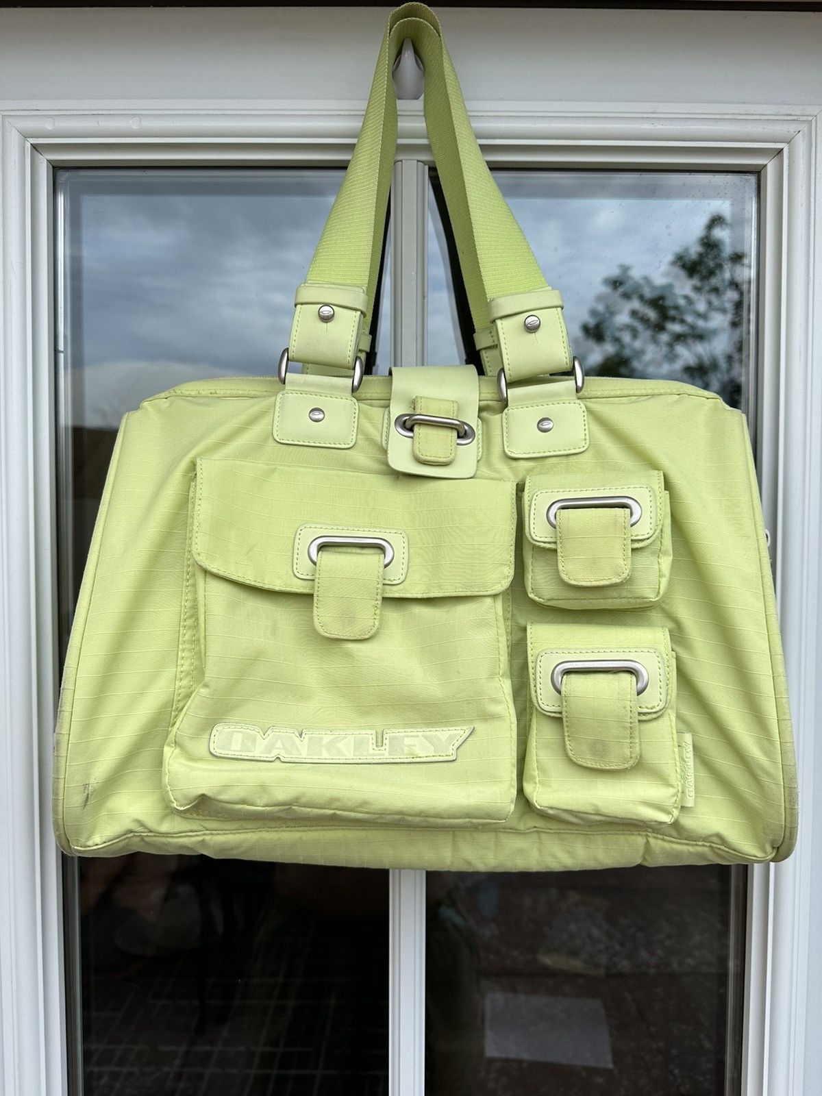 Oakley Crazy Vintage Oakley Heavy Duty Metal Frame Hand Bag drill Size ONE SIZE - 2 Thumbnail