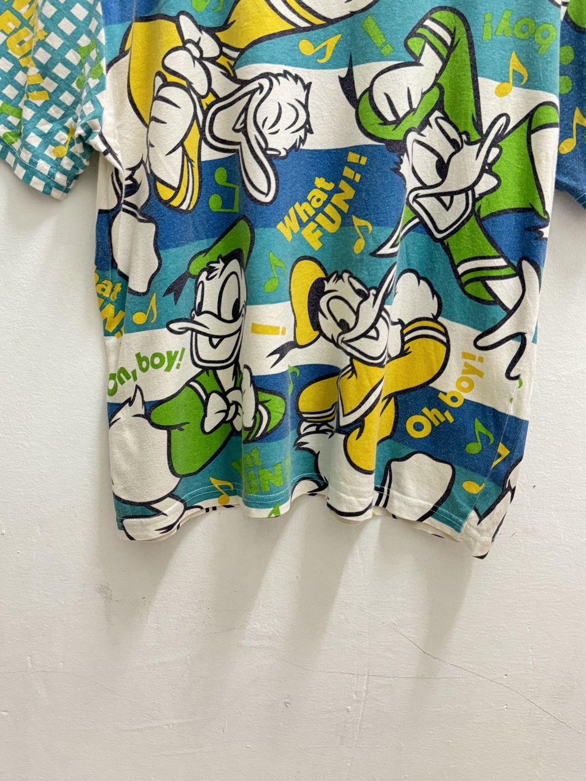 Disney VINTAGE DONALD DUCK TOKYO DISNEY ALL OVER PRINT TEE Size US L / EU 52-54 / 3 - 9 Thumbnail